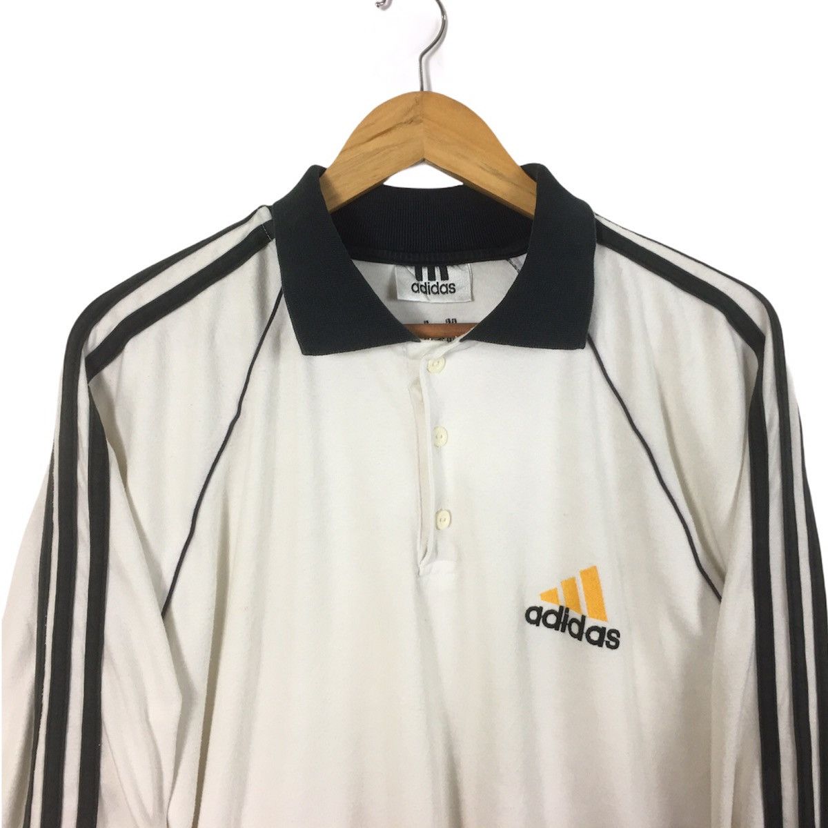 Adidas × Japanese Brand × Vintage Vintage Adidas Sweatshirt AdidasThreeStripes Adidas Trefoil Size US M / EU 48-50 / 2 - 3 Thumbnail