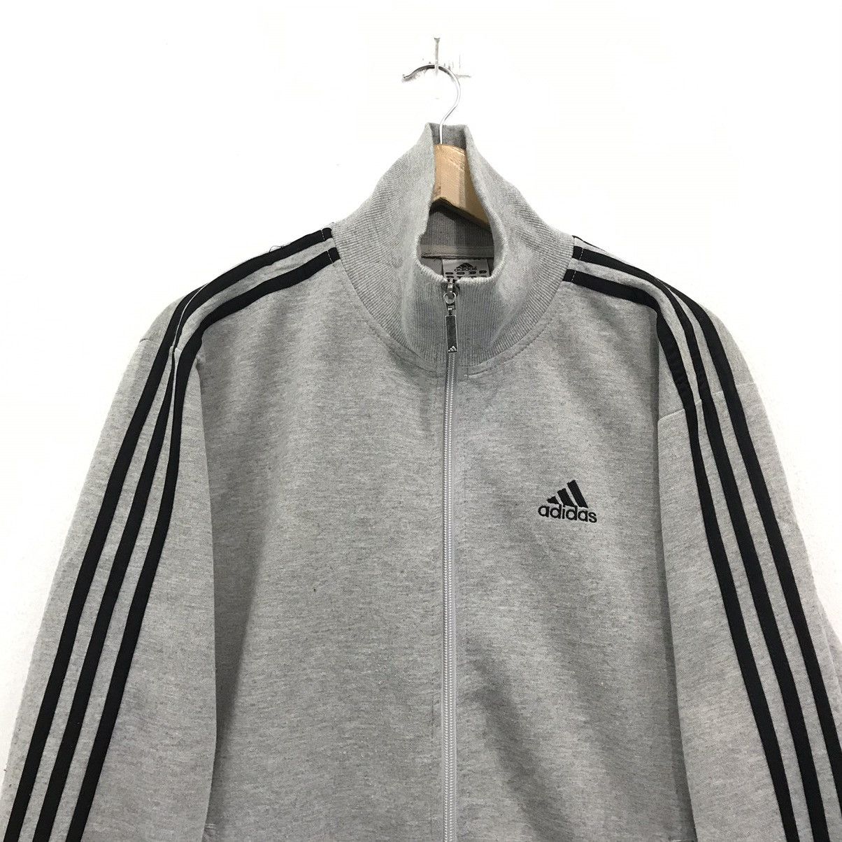 Adidas × Japanese Brand × Vintage Vintage Adidas Sweatshirt Adidas CrewNeck Size US M / EU 48-50 / 2 - 4 Thumbnail