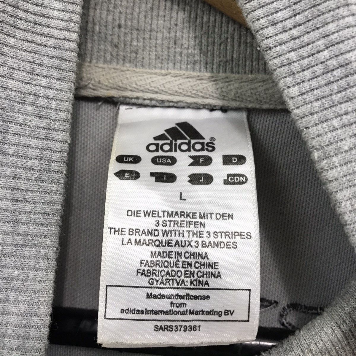 Adidas × Japanese Brand × Vintage Vintage Adidas Sweatshirt Adidas CrewNeck Size US M / EU 48-50 / 2 - 8 Thumbnail