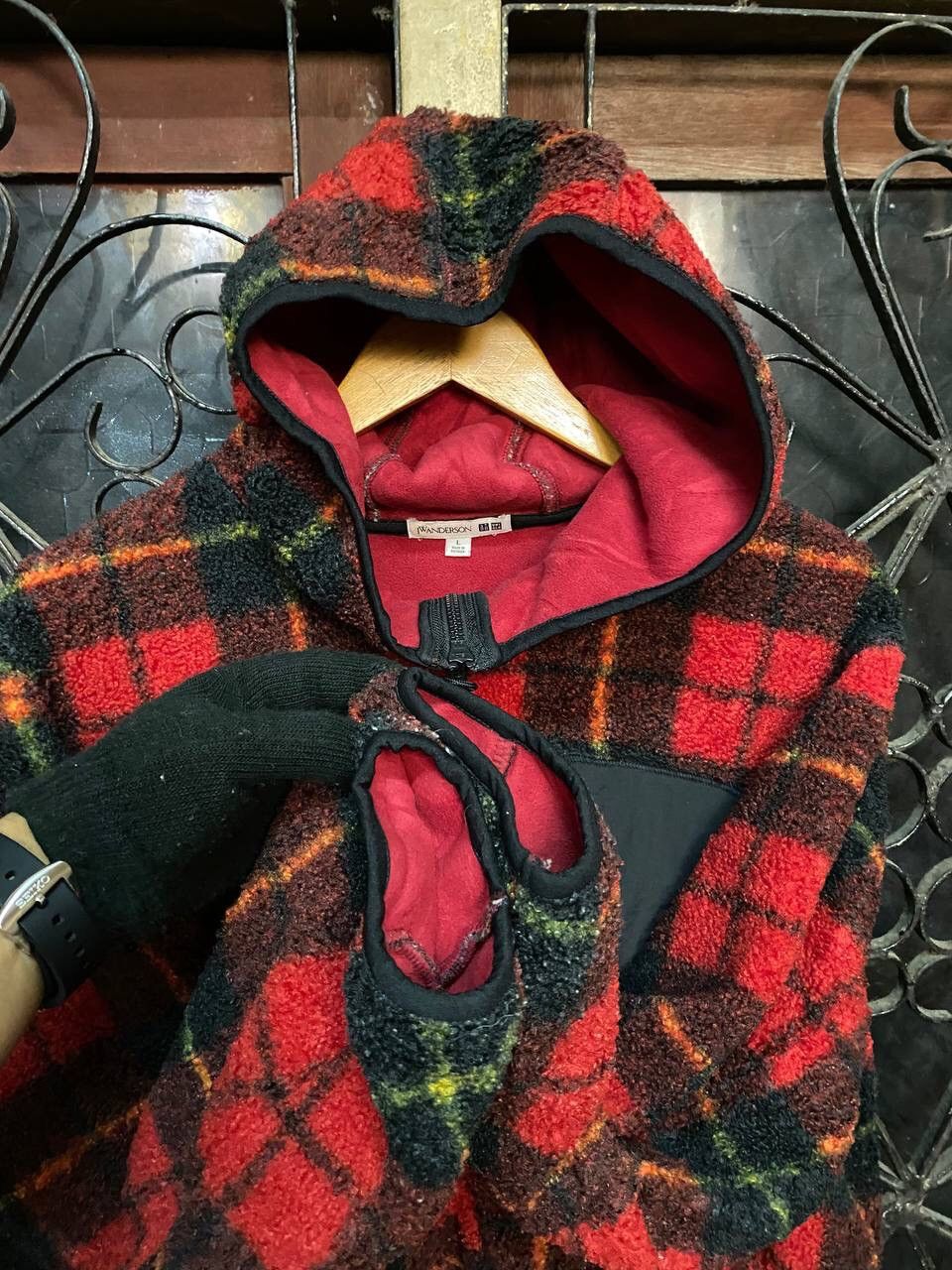 JW Anderson × Uniqlo JW ANDERSON X UNIQLO HOODED FLEECE JACKET Size US L / EU 52-54 / 3 - 10 Thumbnail