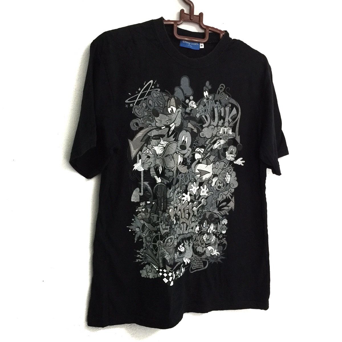Cartoon Network Cartoon Mickey Mouse And Friend Tokyo Disney Resort Tshirt Size US M / EU 48-50 / 2 - 3 Thumbnail