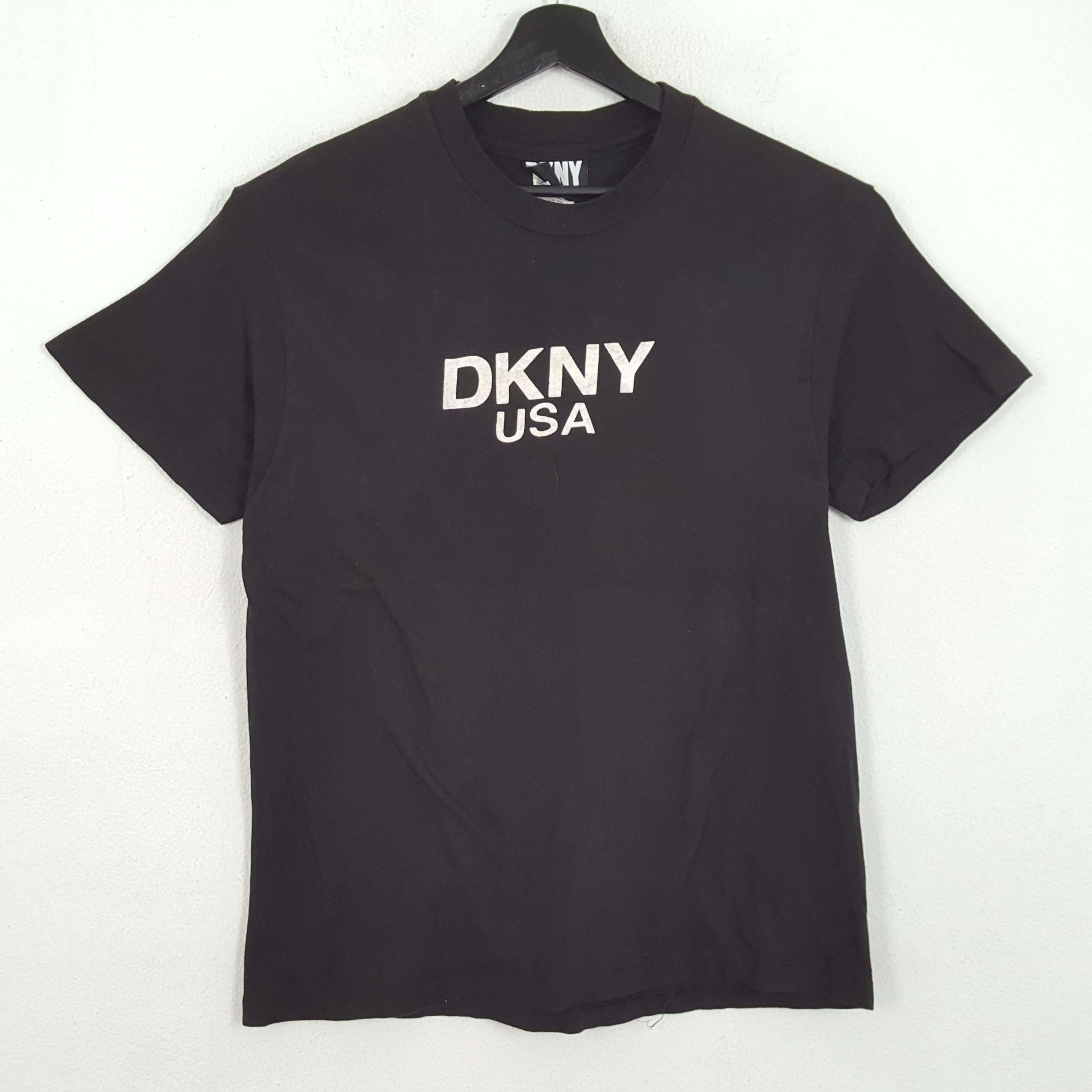 DKNY USA Logo Design Style Streetwear Vintage Tshirt
