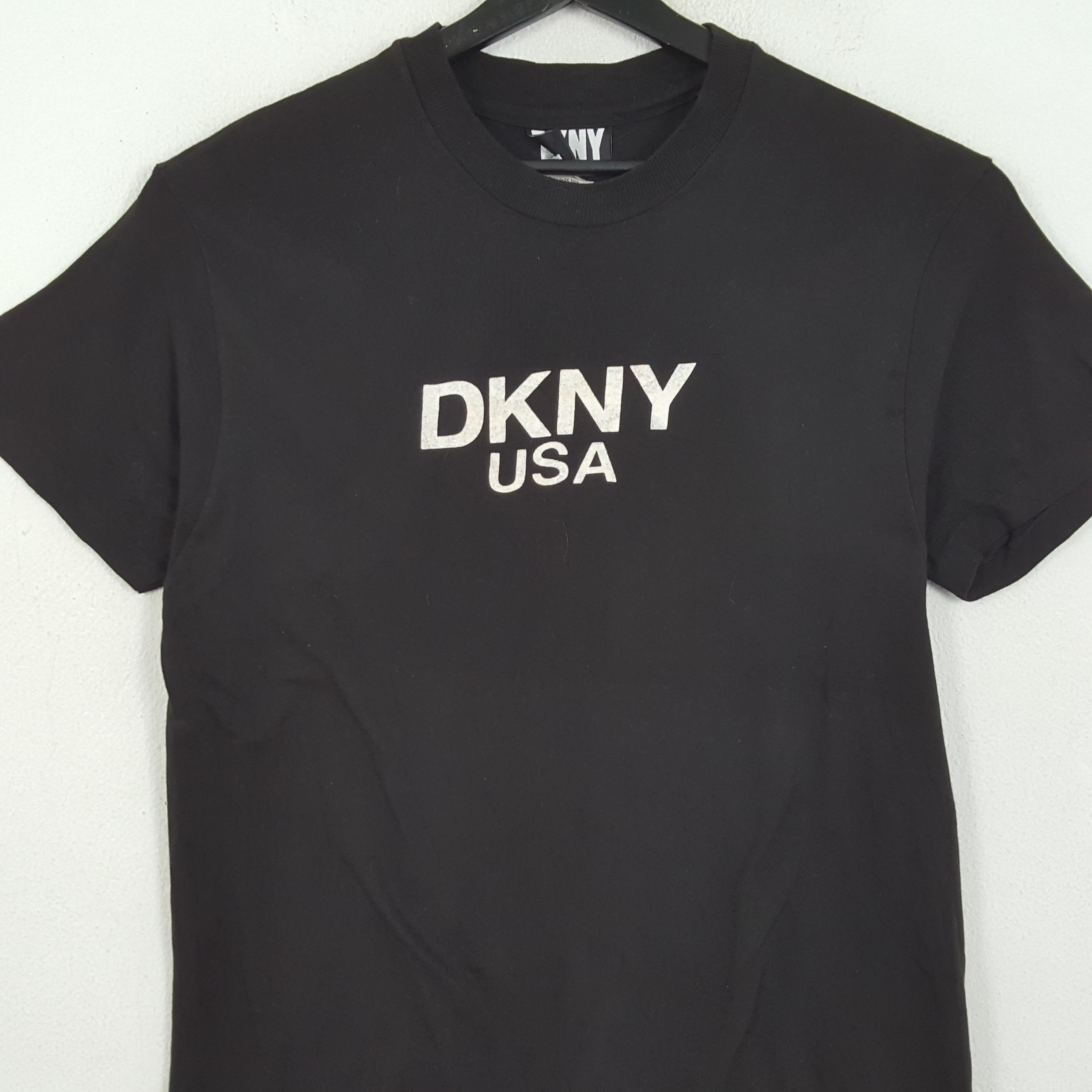 DKNY USA Logo Design Style Streetwear Vintage Tshirt