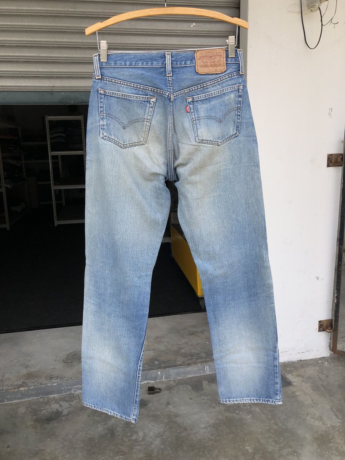 Levi's Vtg 80’s Levis 501 Rindem Button 555 Selvedge Denim Jeans Size US 29 - 16 Thumbnail