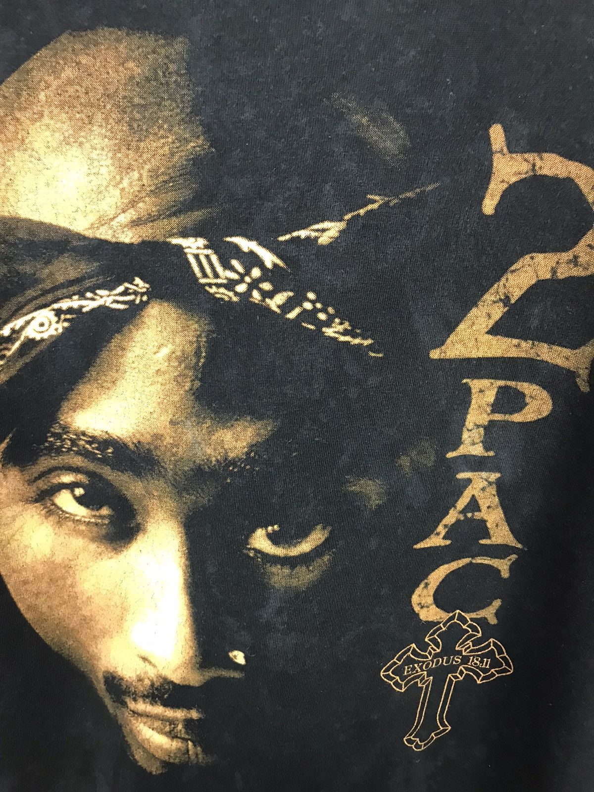 Band Tees × Rap Tees × Vintage 🔥BEST OFFER 🔥Vintage Tupac distressed tee Size US L / EU 52-54 / 3 - 4 Thumbnail