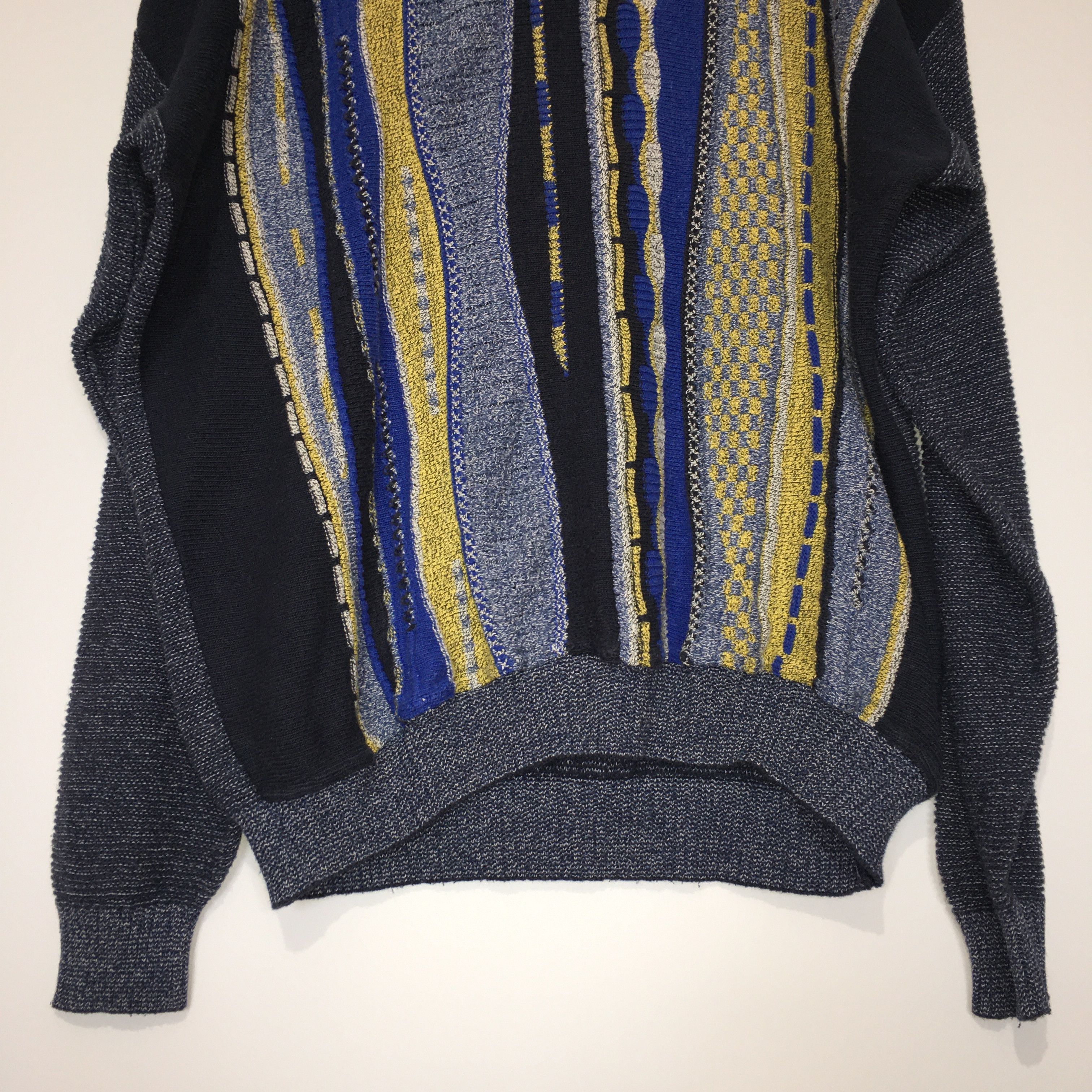 Vintage Vintage Coogi Style Cnitted Sweater Size L Size US L / EU 52-54 / 3 - 4 Thumbnail