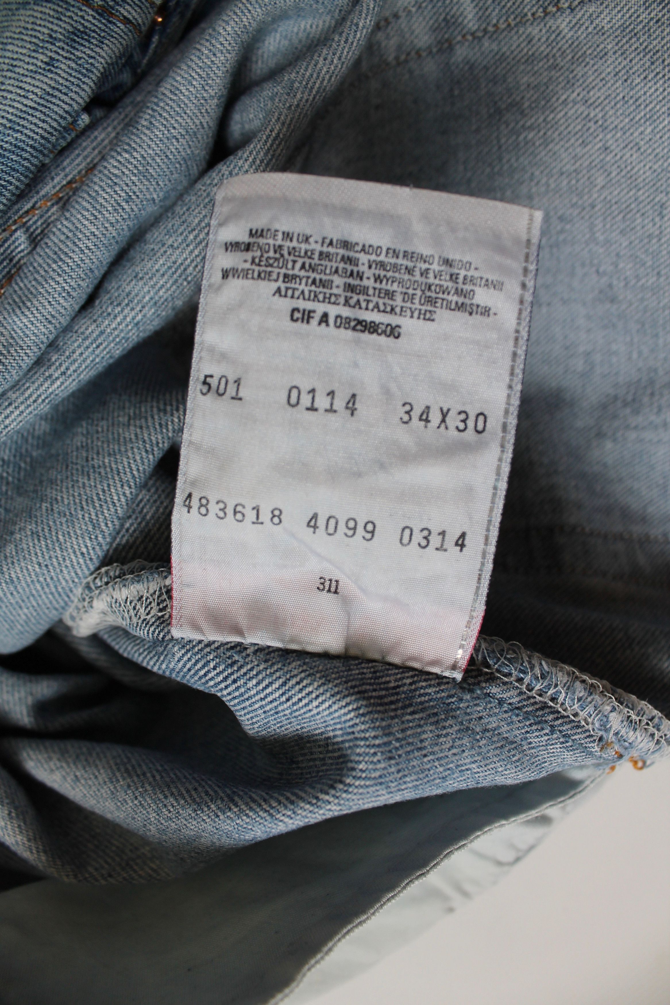 Levi's Vintage Clothing Levi's 501 Denim Pants Faded Washed Blue made in UK Size US 32 / EU 48 - 11 Thumbnail