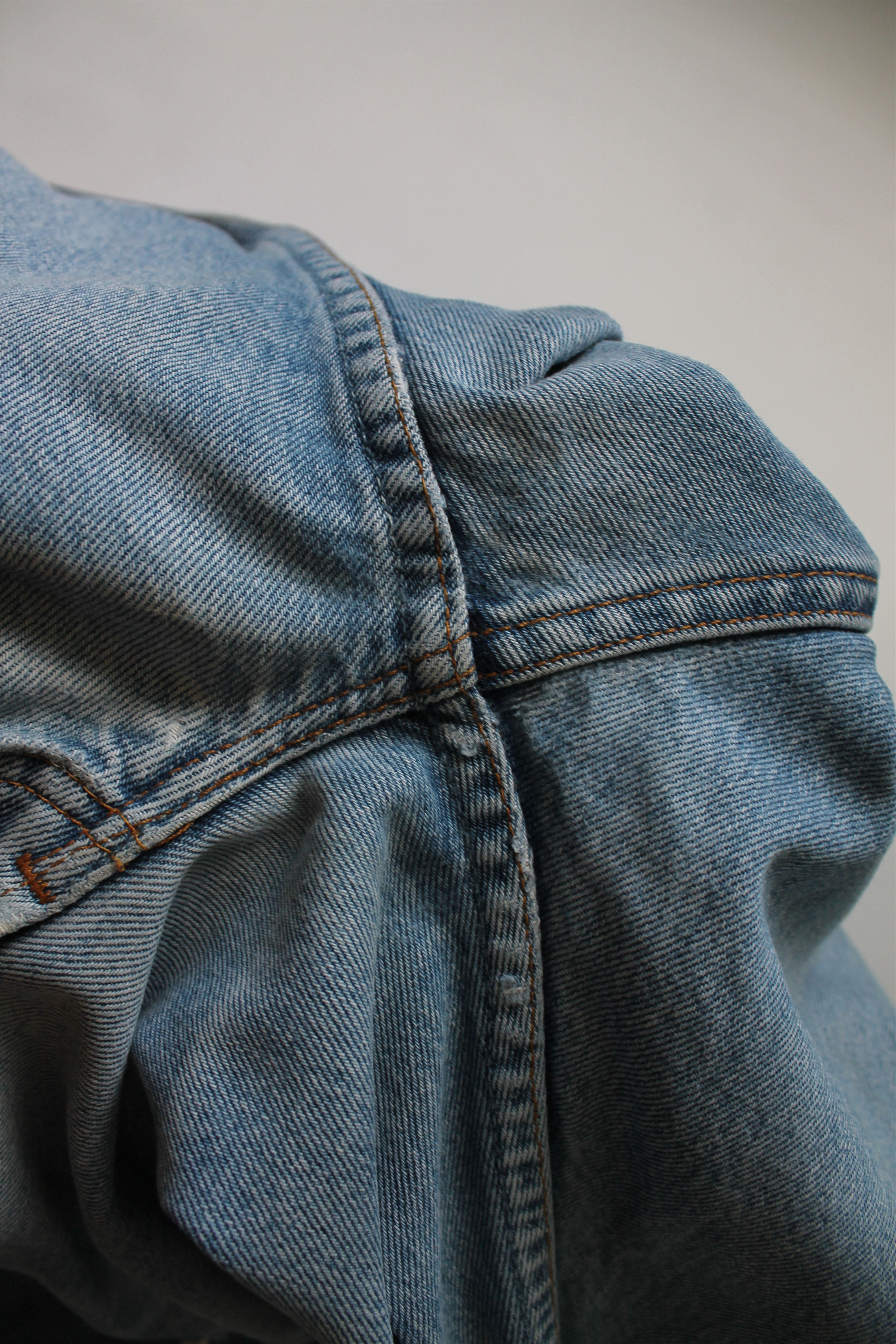 Levi's Vintage Clothing Levi's 501 Denim Pants Faded Washed Blue made in UK Size US 32 / EU 48 - 14 Thumbnail