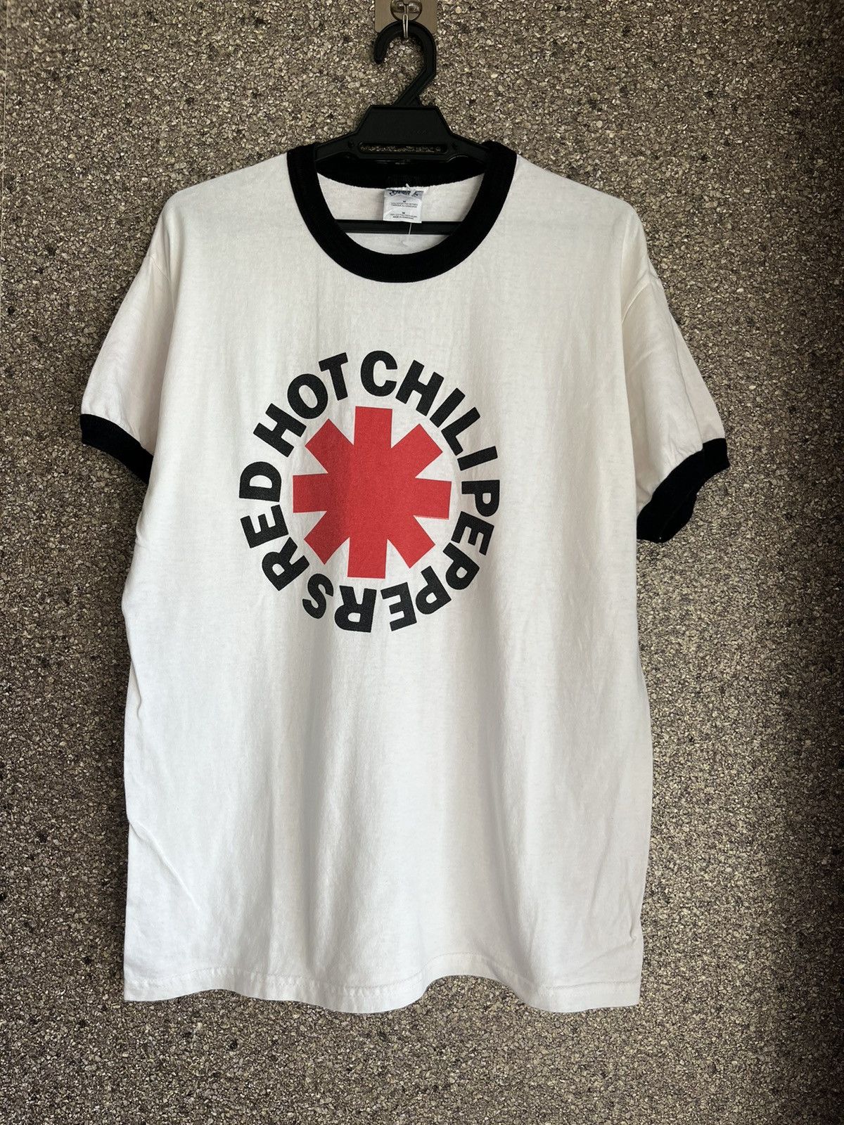Band Tees × Vintage Red hot chillipeppers ft6 Size US M / EU 48-50 / 2 - 1 Thumbnail