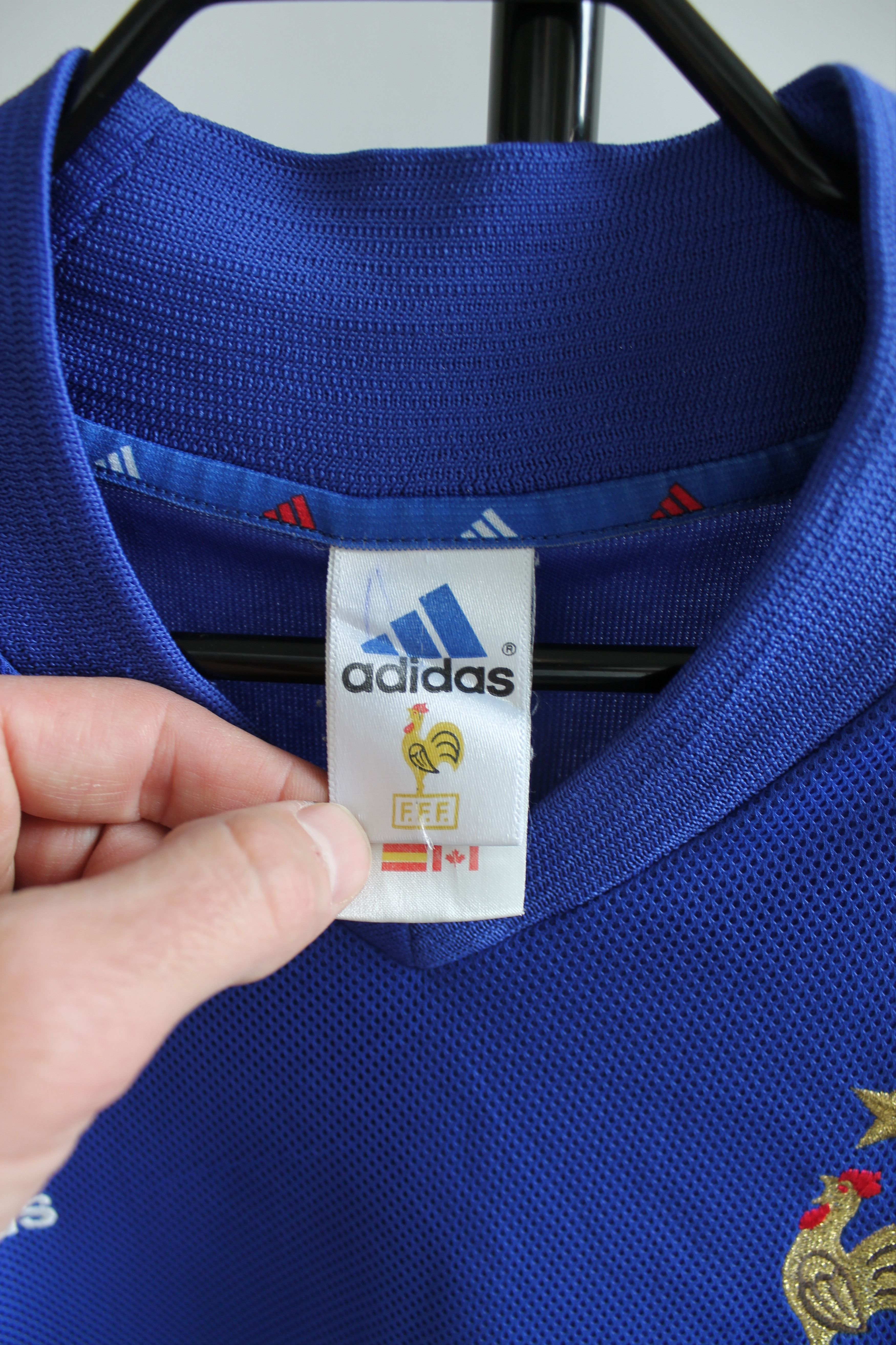 Adidas 2002 / 04 France Home #7 Pires Soccer National Team Jersey Size US L / EU 52-54 / 3 - 4 Thumbnail