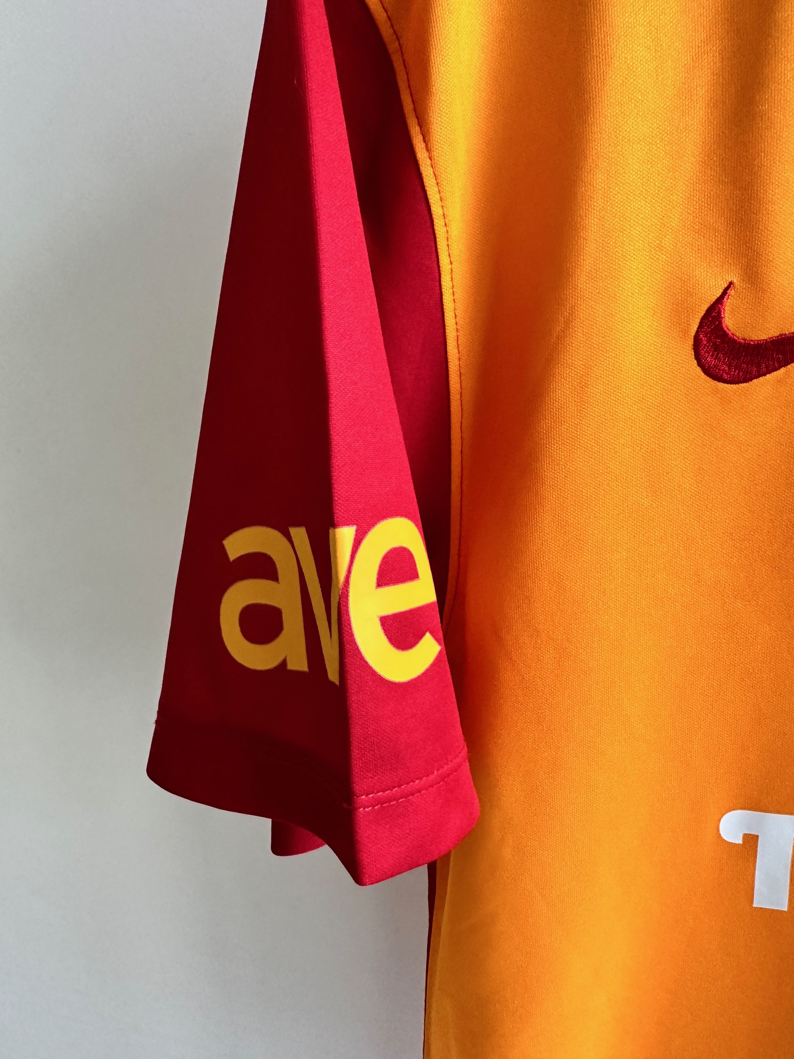 Nike 2012 Nike Galatasaray Turkey Soccer Jersey Shirt Football Size US S / EU 44-46 / 1 - 7 Thumbnail