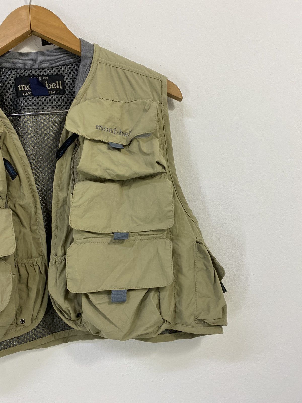 Montbell Montbell Vest 12nPocket Design Small Logo Rare Size US M / EU 48-50 / 2 - 4 Thumbnail