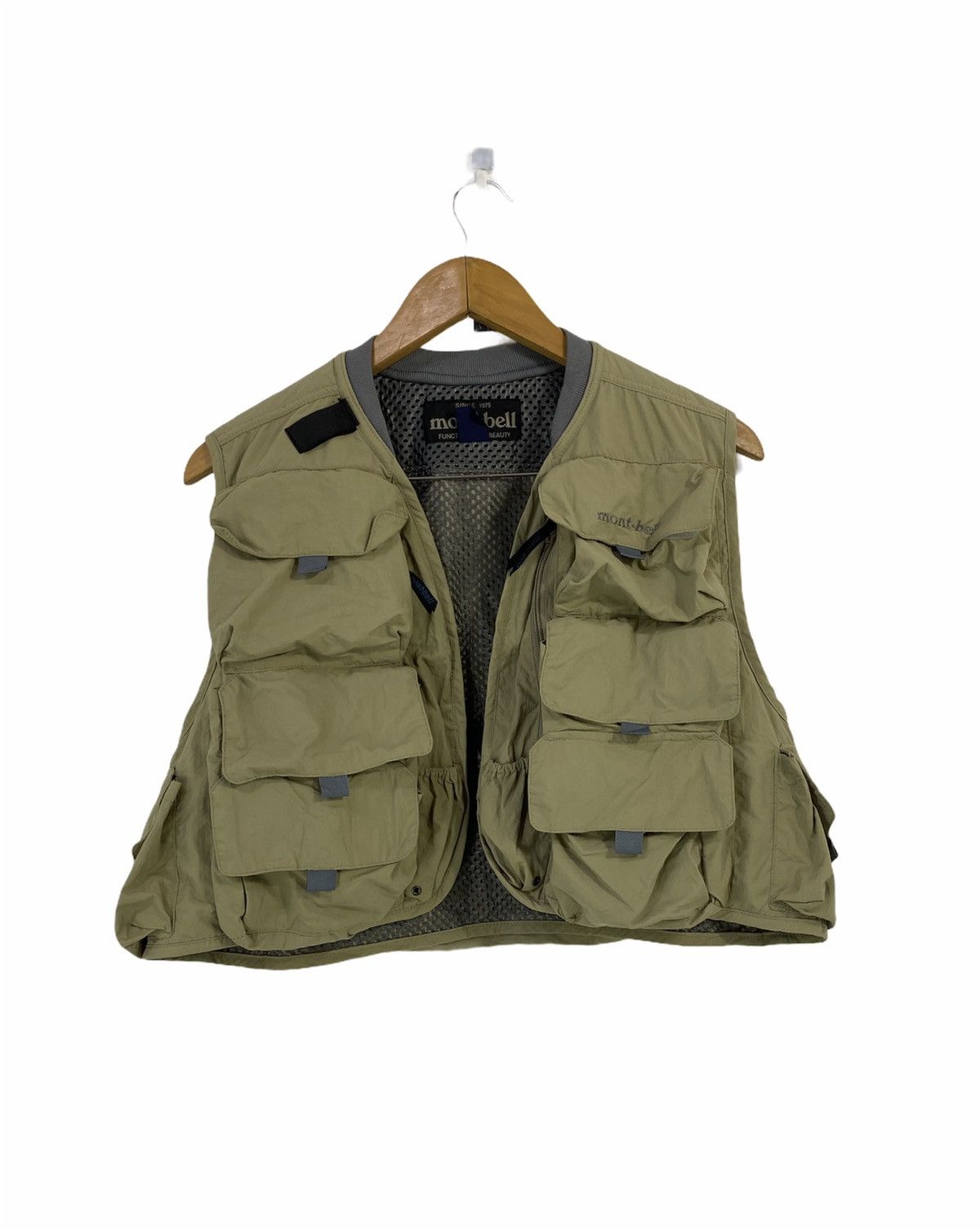 Montbell Montbell Vest 12nPocket Design Small Logo Rare Size US M / EU 48-50 / 2 - 1 Thumbnail