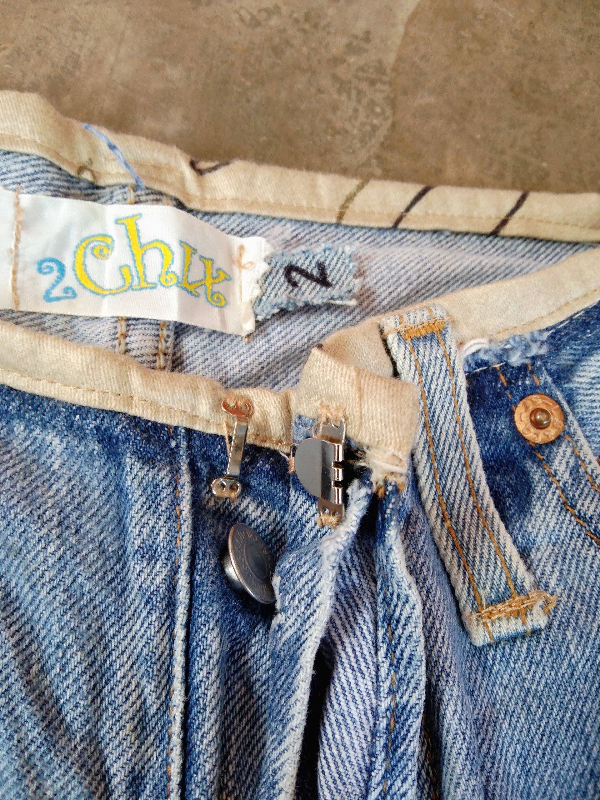 Levi's 90s Vintage Levi's 501 Made In USA Dstressed Jeans 28x30 Size US 28 / EU 44 - 11 Thumbnail