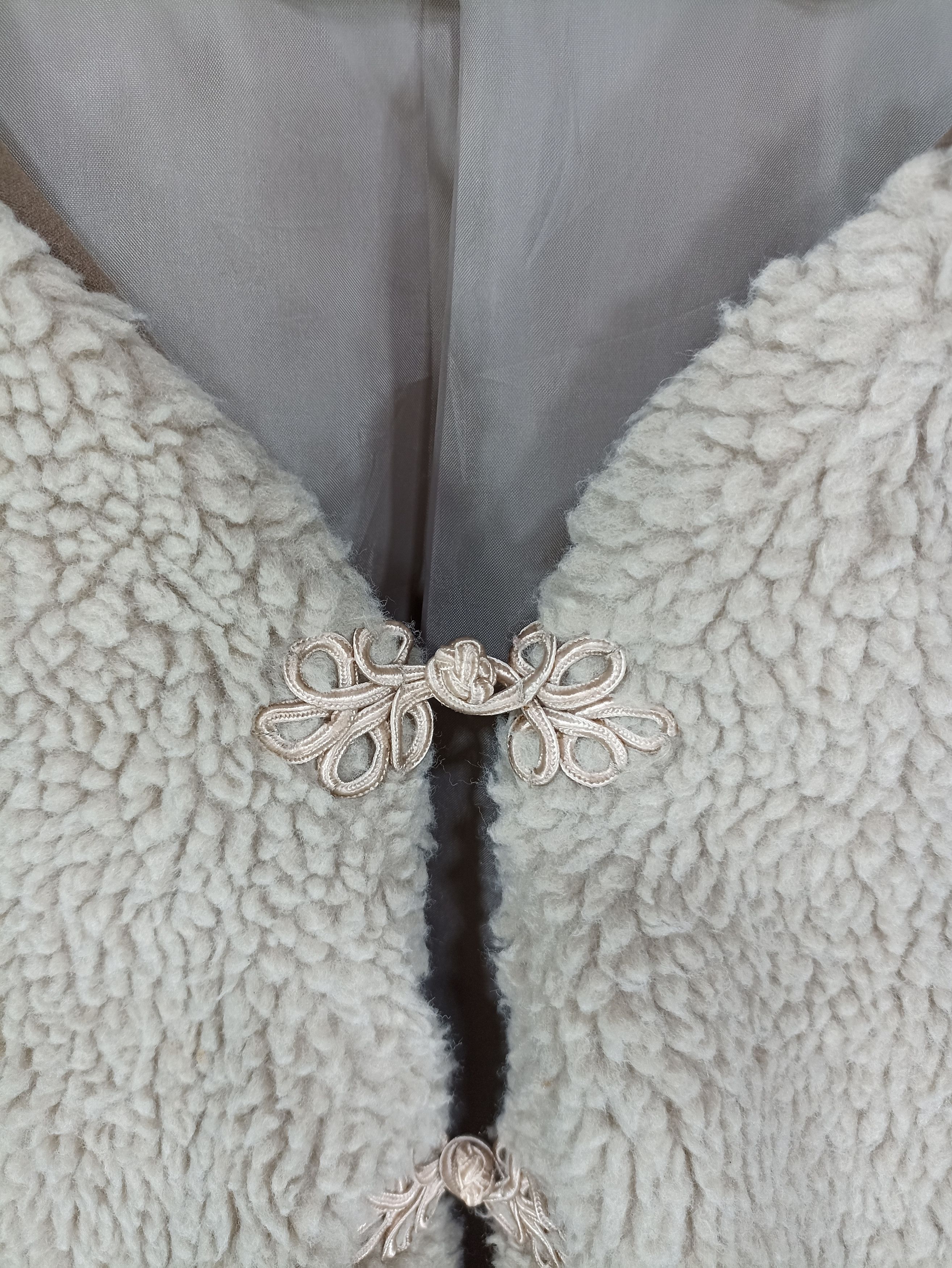 Beauty Beast × Japanese Brand Chip Clip Cropped Baggy Sherpa Fleece Cardigan Size US L / EU 52-54 / 3 - 7 Thumbnail