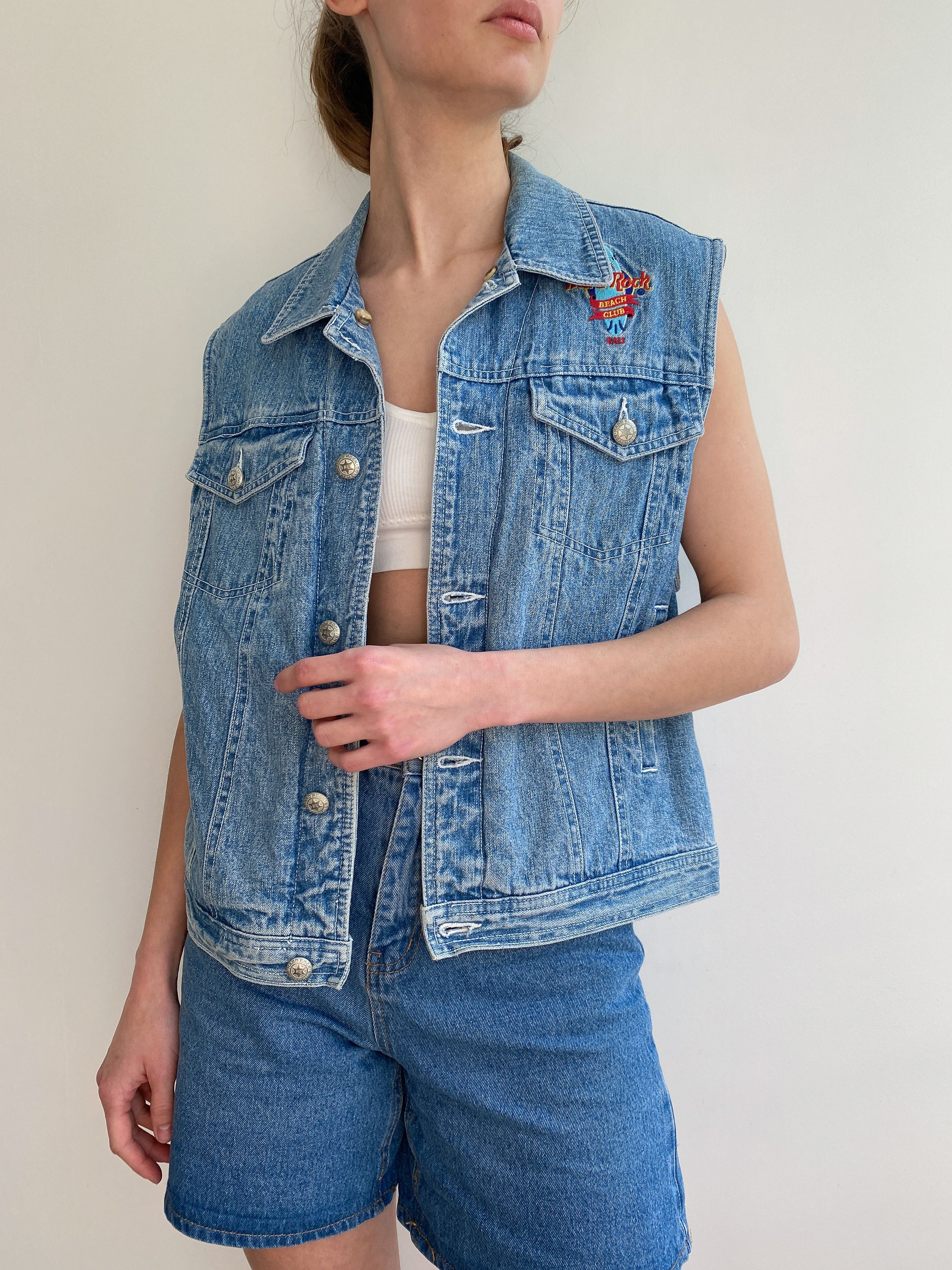 Hard Rock Cafe Vintage Hard Rock Cafe Denim Jeans Vest Gilet Size S / US 4 / IT 40 - 2 Thumbnail