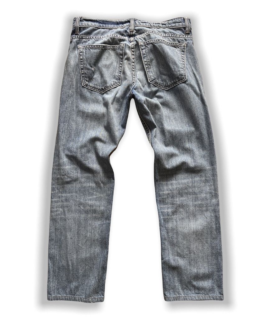Helmut Lang Distressed Helmut Lang Relaxed Tapper Raw Denim Jeans Size US 27 - 1 Thumbnail
