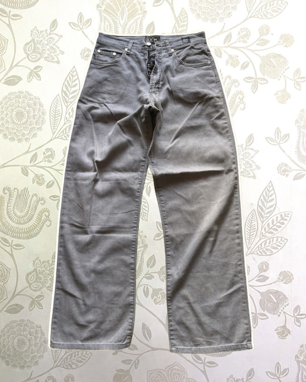 Versace × Versace Jeans Couture × Vintage VERSACE BAGGY DESIGN JEANS COUTURE ITALY Size US 31 - 14 Thumbnail