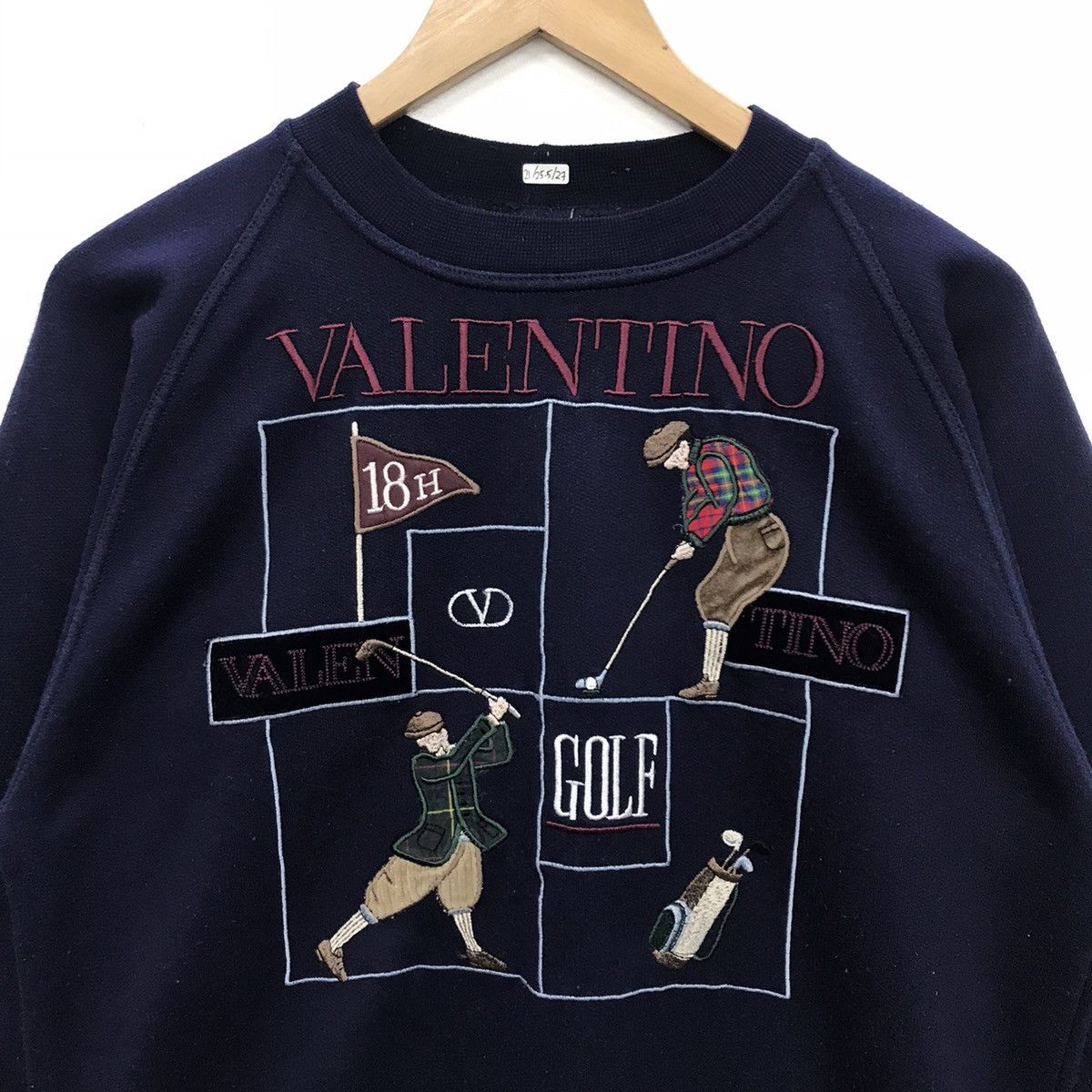 Designer × Valentino × Vintage Rare!! Vintage Valentino Golf Embroidered Sweatshirt Size US M / EU 48-50 / 2 - 2 Thumbnail
