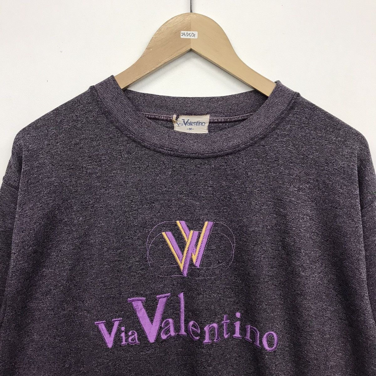Designer × Valentino × Vintage Rare!! Vintage Via Valentino Spellout Sweatshirt Size US M / EU 48-50 / 2 - 2 Thumbnail