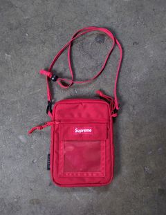 Supreme utility pouch outlet on body