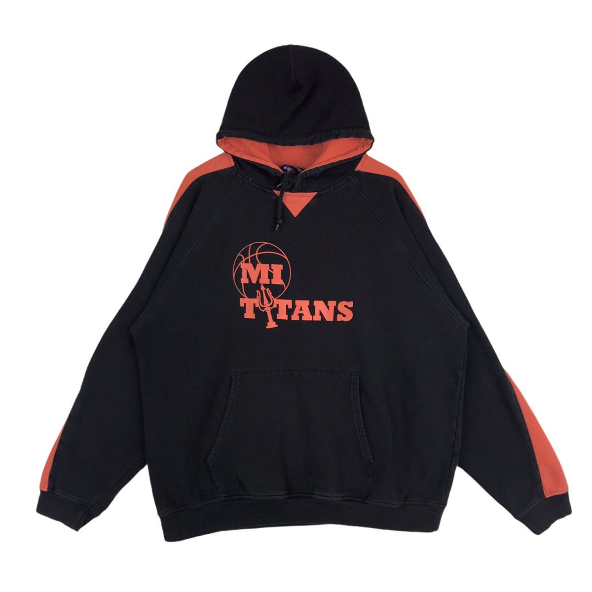 Vintage Titans Basketball Black Hoodie Pullover Sweatshirt