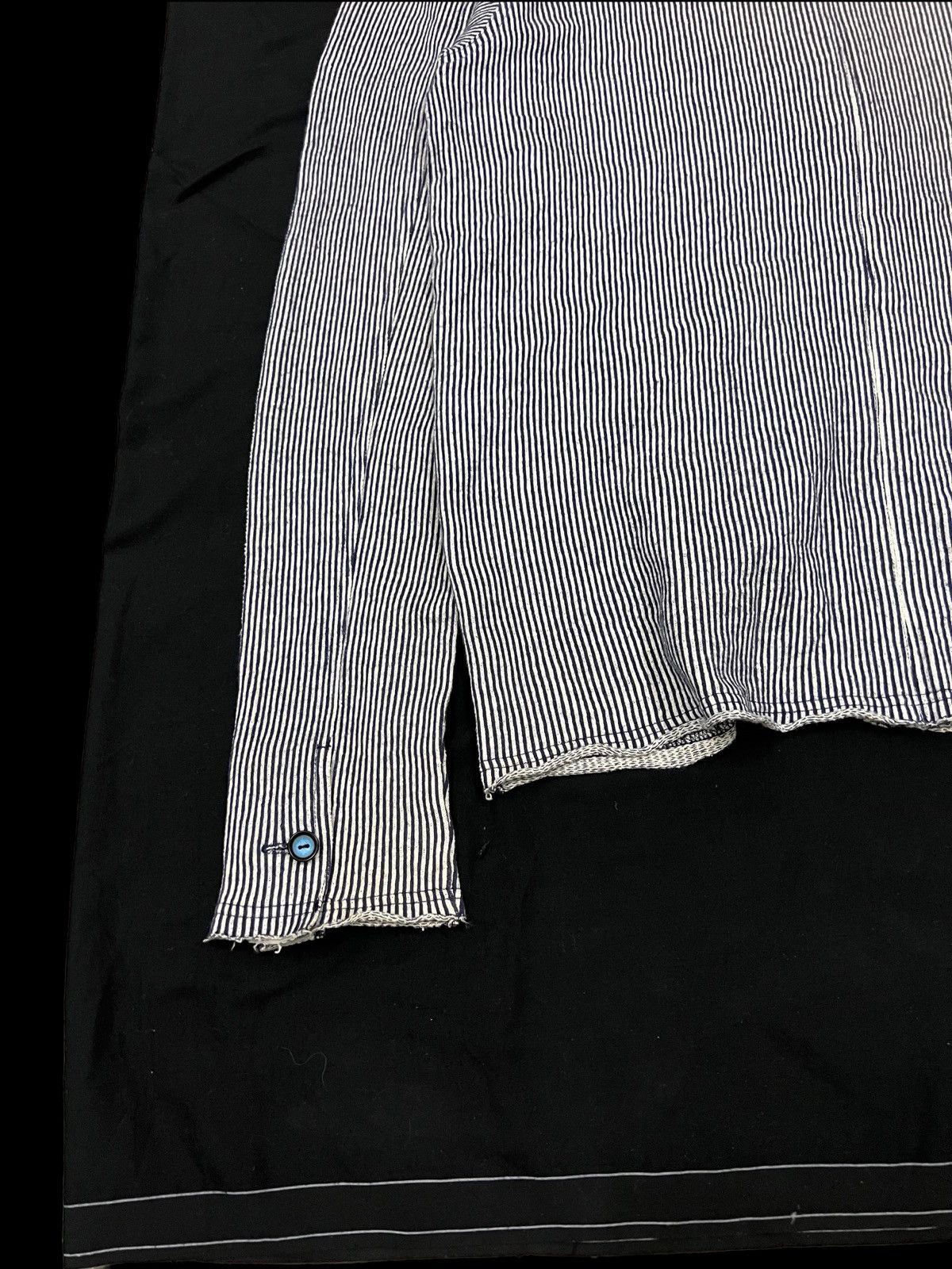 Vintage VINTAGE HOMELESS ARTWORK GARMENT STRIPS OVERSIZE SHIRTS Size US M / EU 48-50 / 2 - 12 Thumbnail