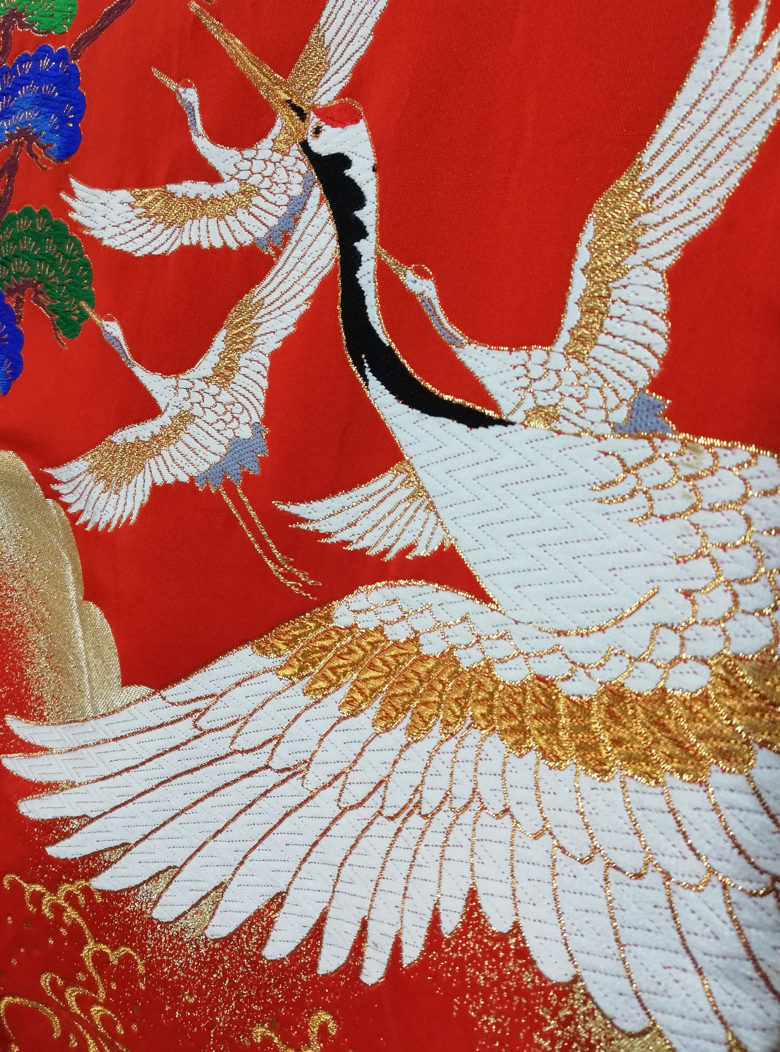 Japanese Brand 🔥Framed Vintage Japanese 🇯🇵 Ceremonial Wedding Kimono Size US L / EU 52-54 / 3 - 7 Thumbnail