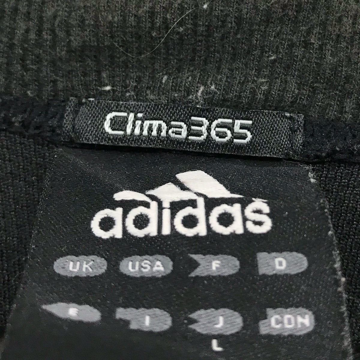 Adidas × Vintage Vintage Adidas Sweatshirt Adidas CrewNeck Size US M / EU 48-50 / 2 - 5 Thumbnail