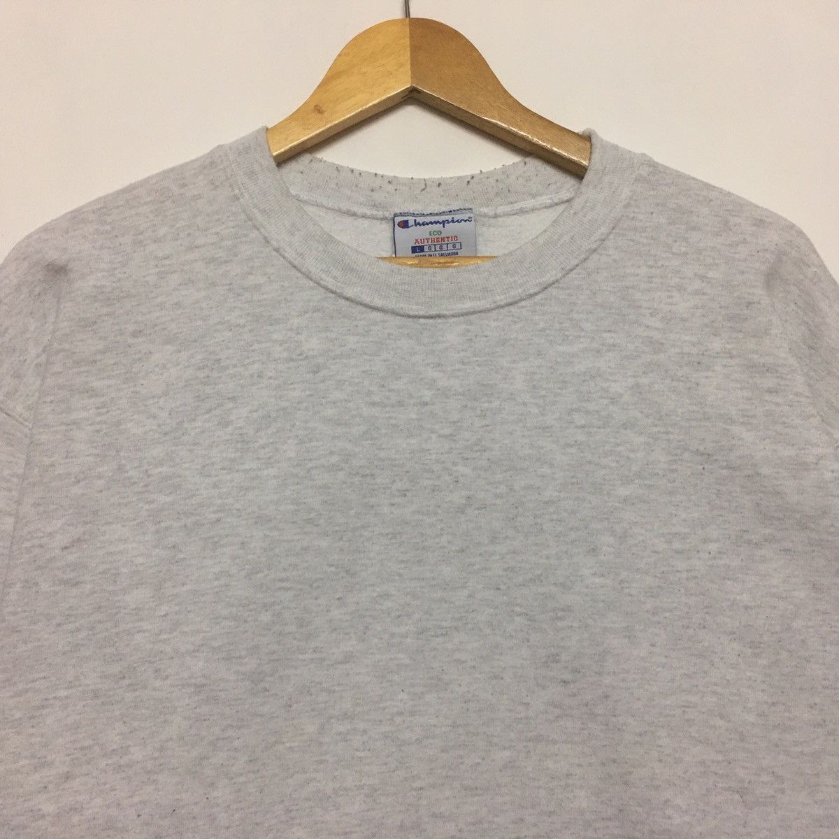 Champion × Vintage Vintage Champion Sweatshirt Crewneck Small Logo Embroidery Size US L / EU 52-54 / 3 - 2 Thumbnail