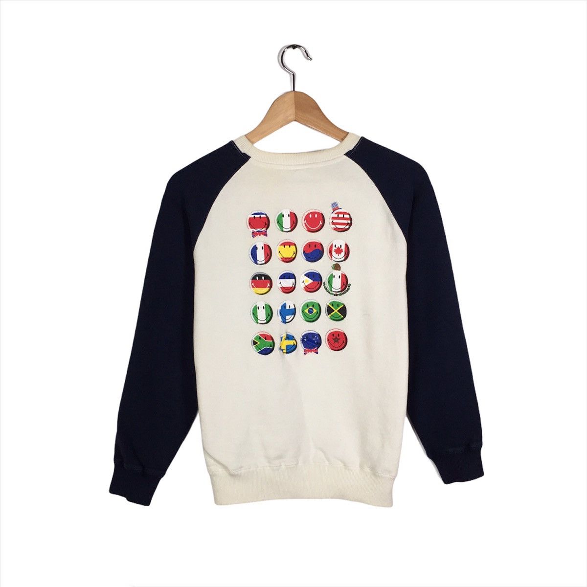 Japanese Brand × Market Vintage Smiley Sweatshirt Crew Neck biglogo County Smiley Size US XS / EU 42 / 0 - 1 Thumbnail