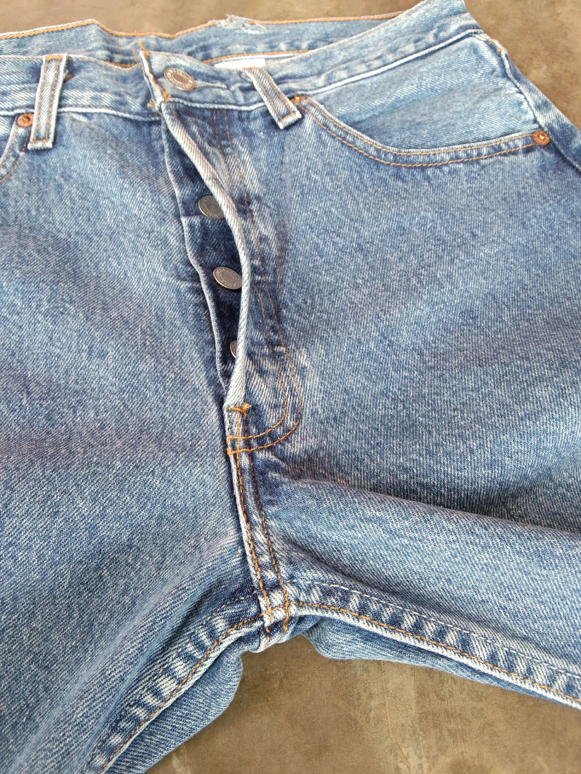 Levi's Vintage Levi's 501 Distressed Jeans 31x30 Size US 31 - 8 Thumbnail