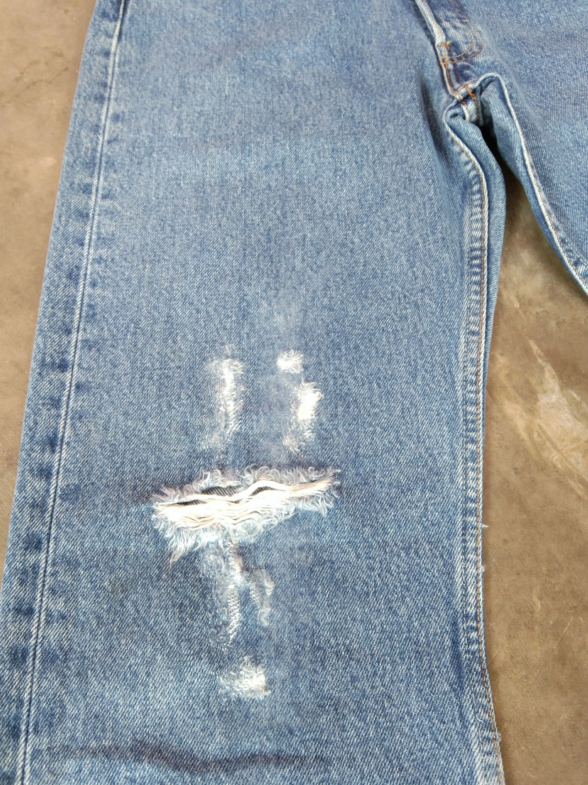 Levi's Vintage Levi's 501 Distressed Jeans 31x30 Size US 31 - 4 Thumbnail
