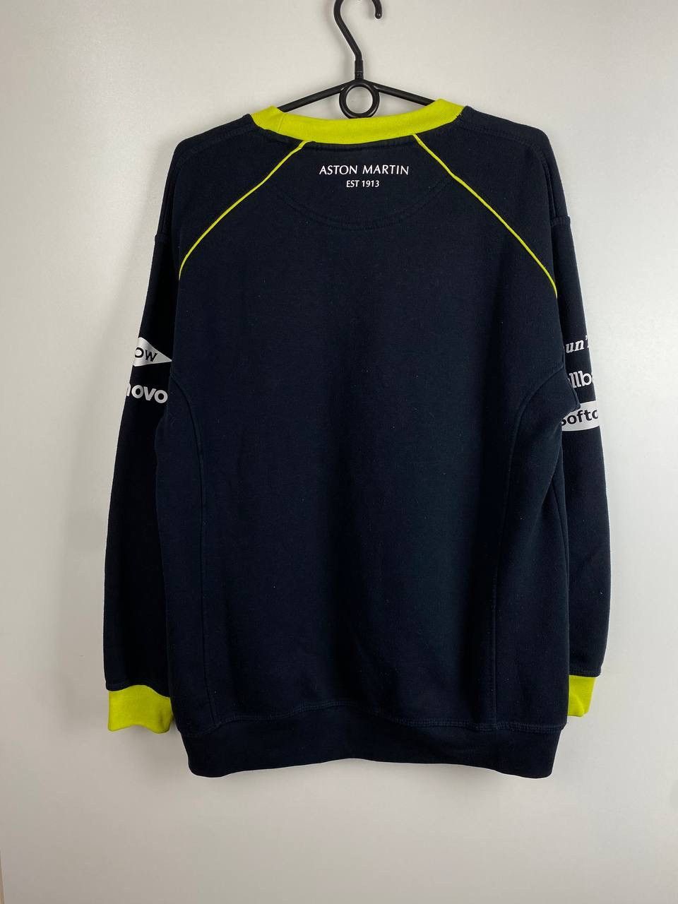 Vintage Aston Martin racing car vintage sweatshirt size S Size US S / EU 44-46 / 1 - 2 Thumbnail
