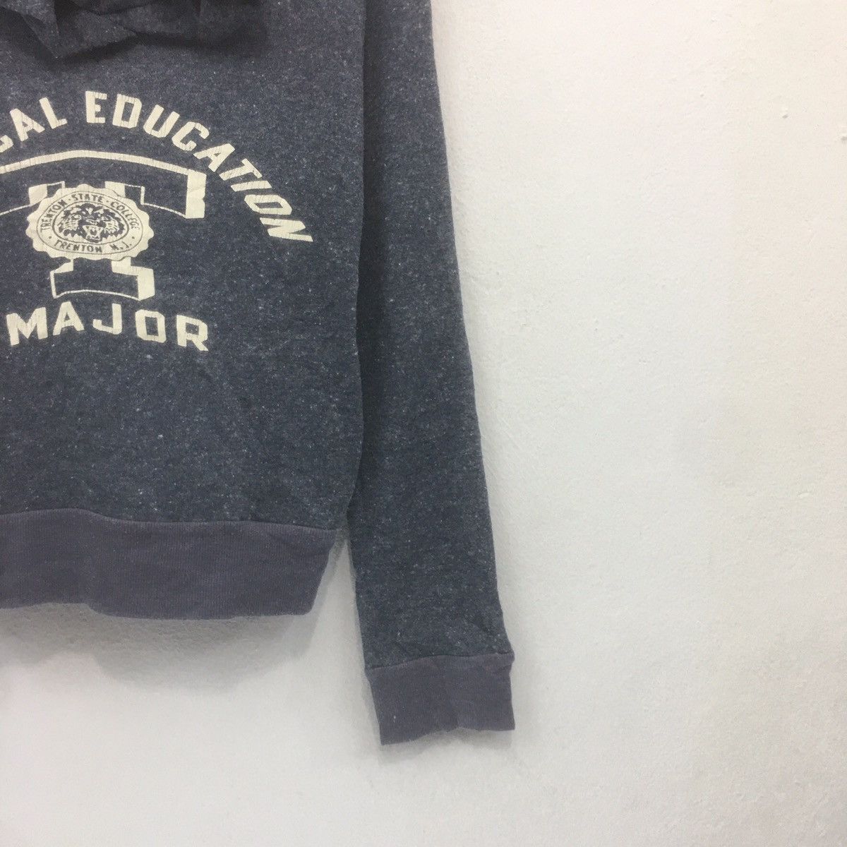 Other Vintage TCNJ HoodieSweats Spellout Physical Education Major Size US S / EU 44-46 / 1 - 4 Thumbnail