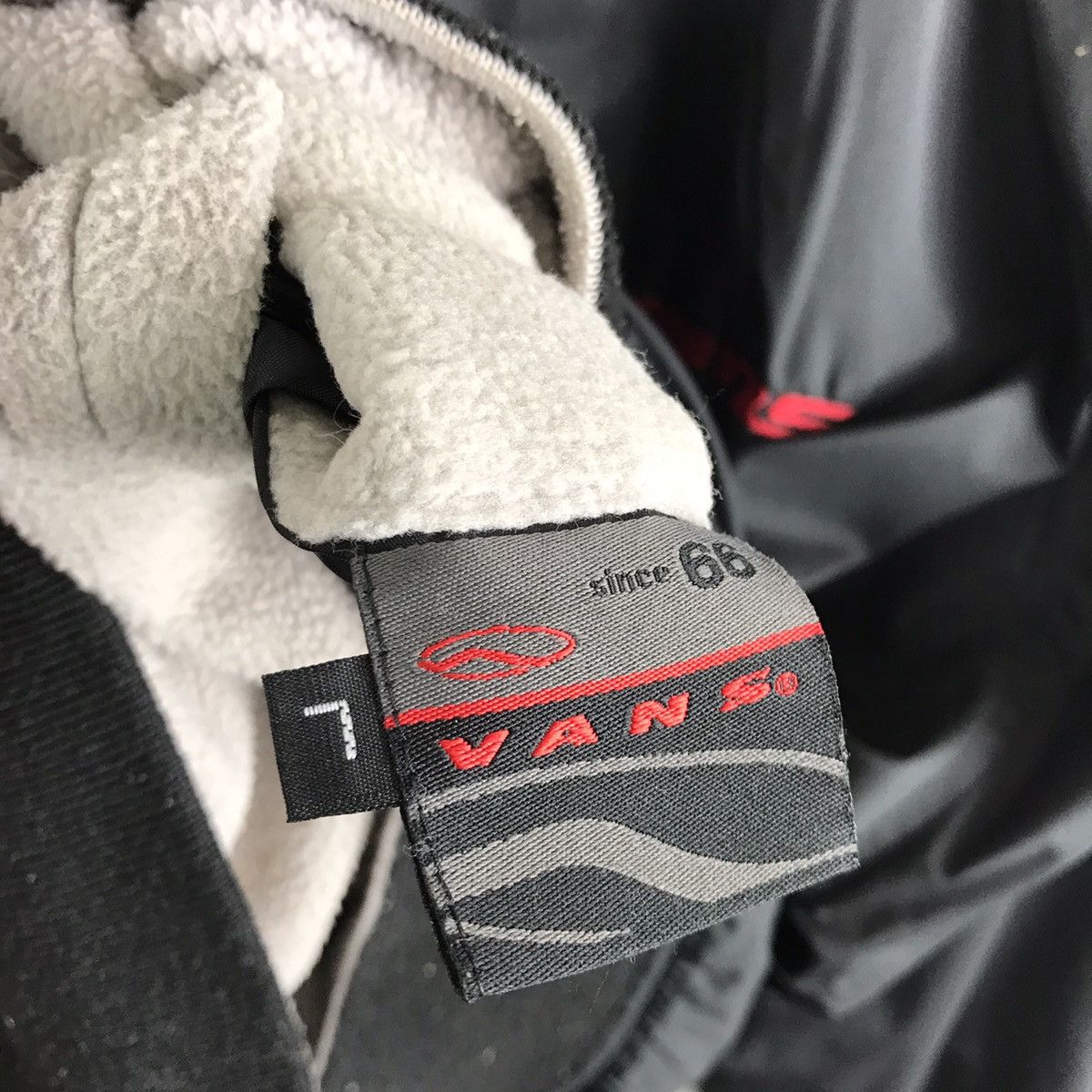 Vans Vintage VANS Reversible Essentials Zip Up Fleece Jacket Size US L / EU 52-54 / 3 - 7 Thumbnail