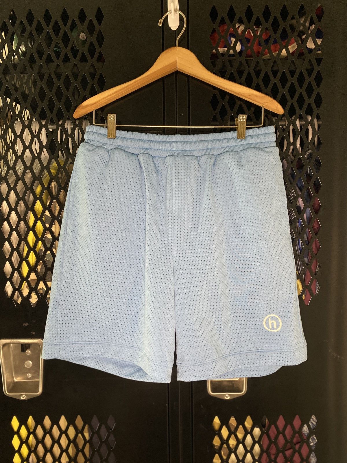 NYC SKYLINE MESH SHORTS – HiddenClouds