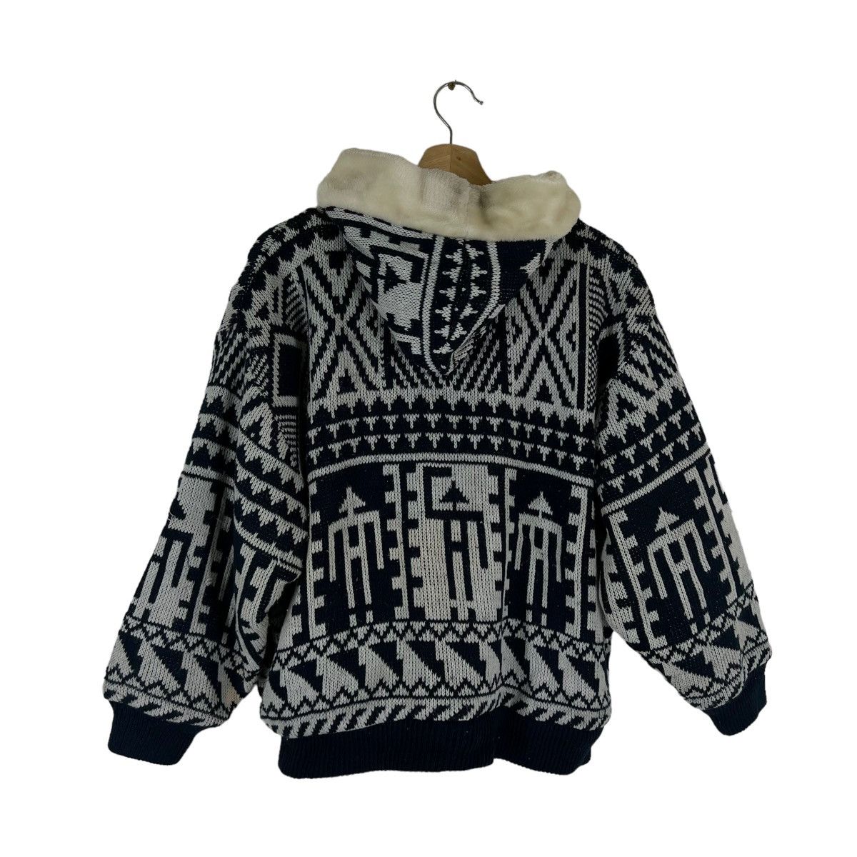 Japanese Brand VINTAGE AZTEC NAVAJO DESIGN FLEECE JACKET JAPAN Size US M / EU 48-50 / 2 - 7 Thumbnail