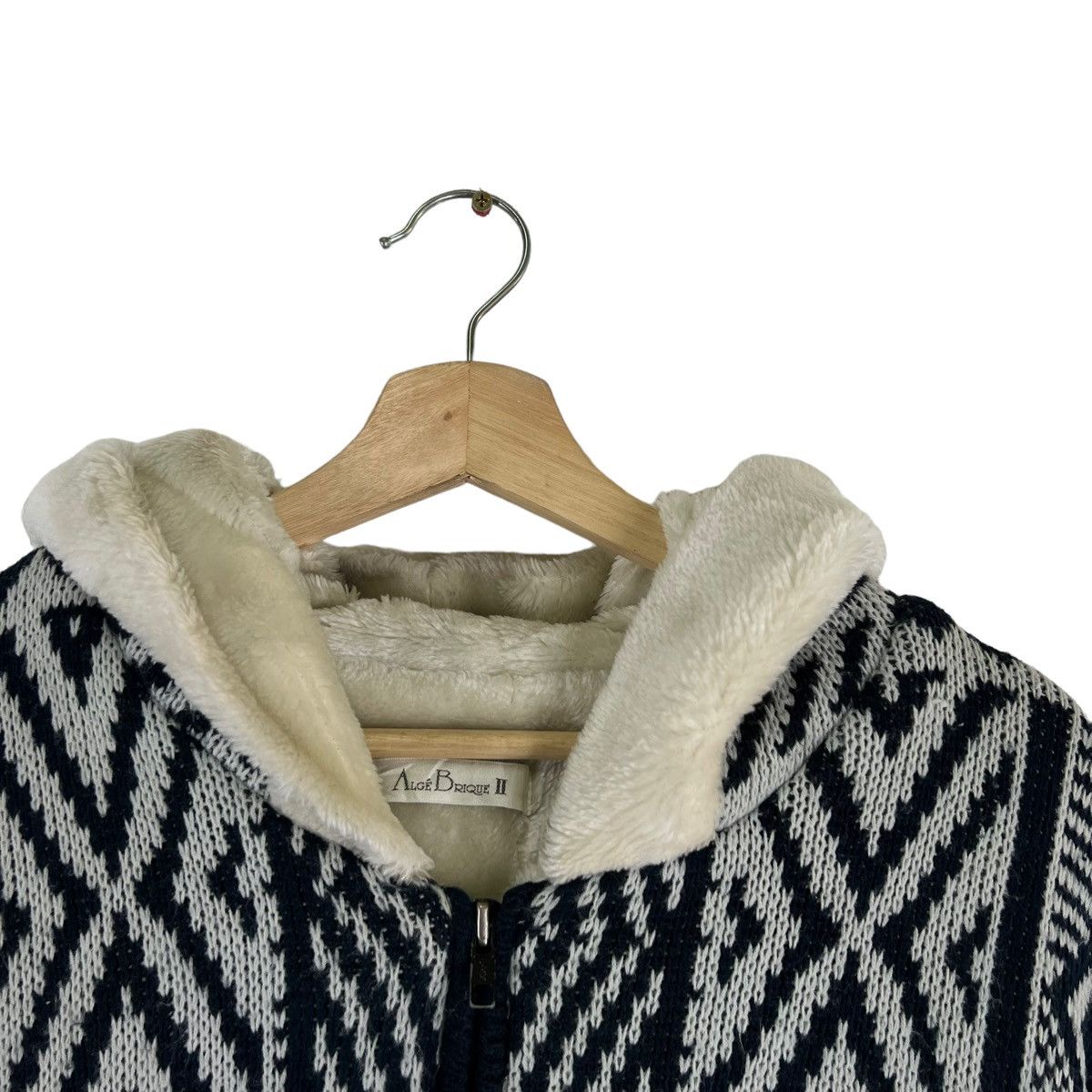 Japanese Brand VINTAGE AZTEC NAVAJO DESIGN FLEECE JACKET JAPAN Size US M / EU 48-50 / 2 - 5 Thumbnail
