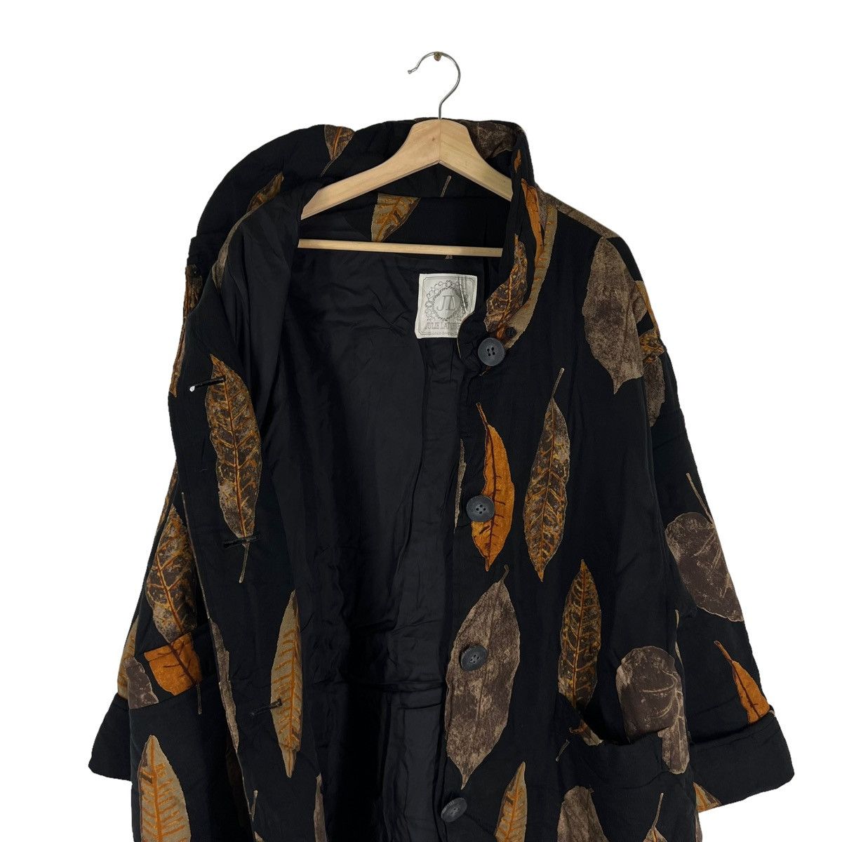 Japanese Brand VINTAGE JULIE LATOUR FULL PRINT FLORAL LONG JACKET Size US M / EU 48-50 / 2 - 11 Thumbnail
