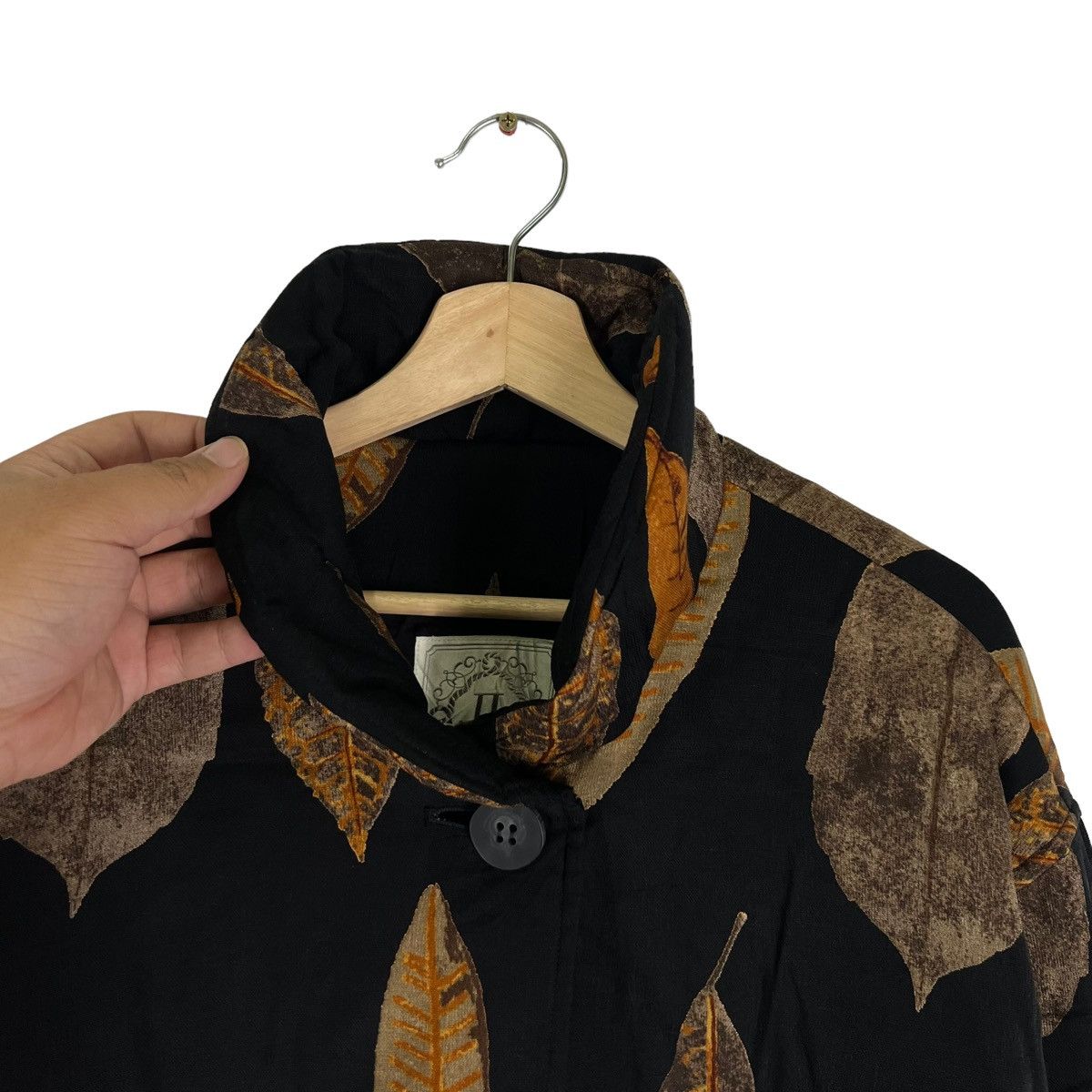 Japanese Brand VINTAGE JULIE LATOUR FULL PRINT FLORAL LONG JACKET Size US M / EU 48-50 / 2 - 7 Thumbnail