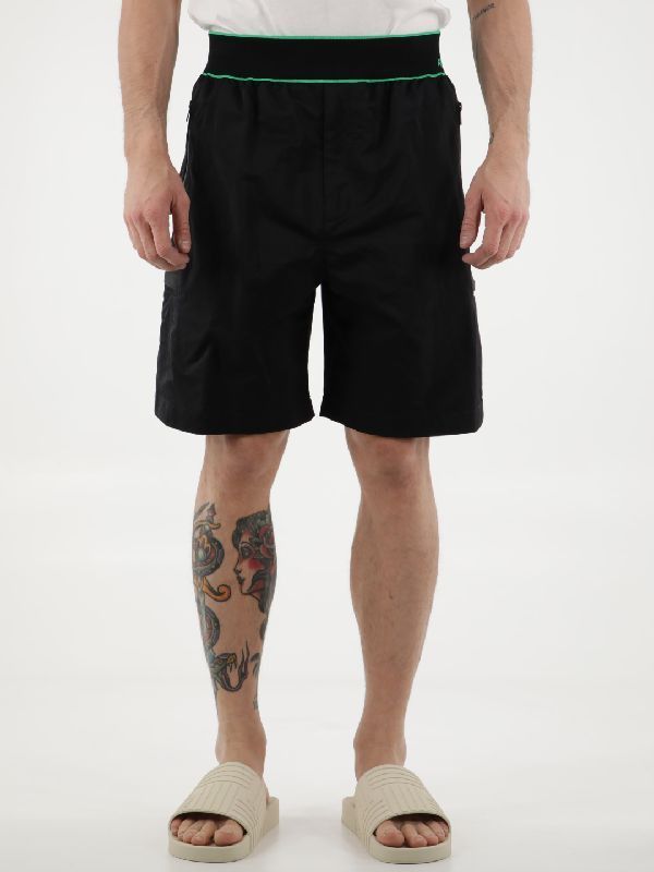 Bottega Veneta o1loc1c0723 Shorts Tech Nylon in Nero Size US 34 / EU 50 - 1 Thumbnail