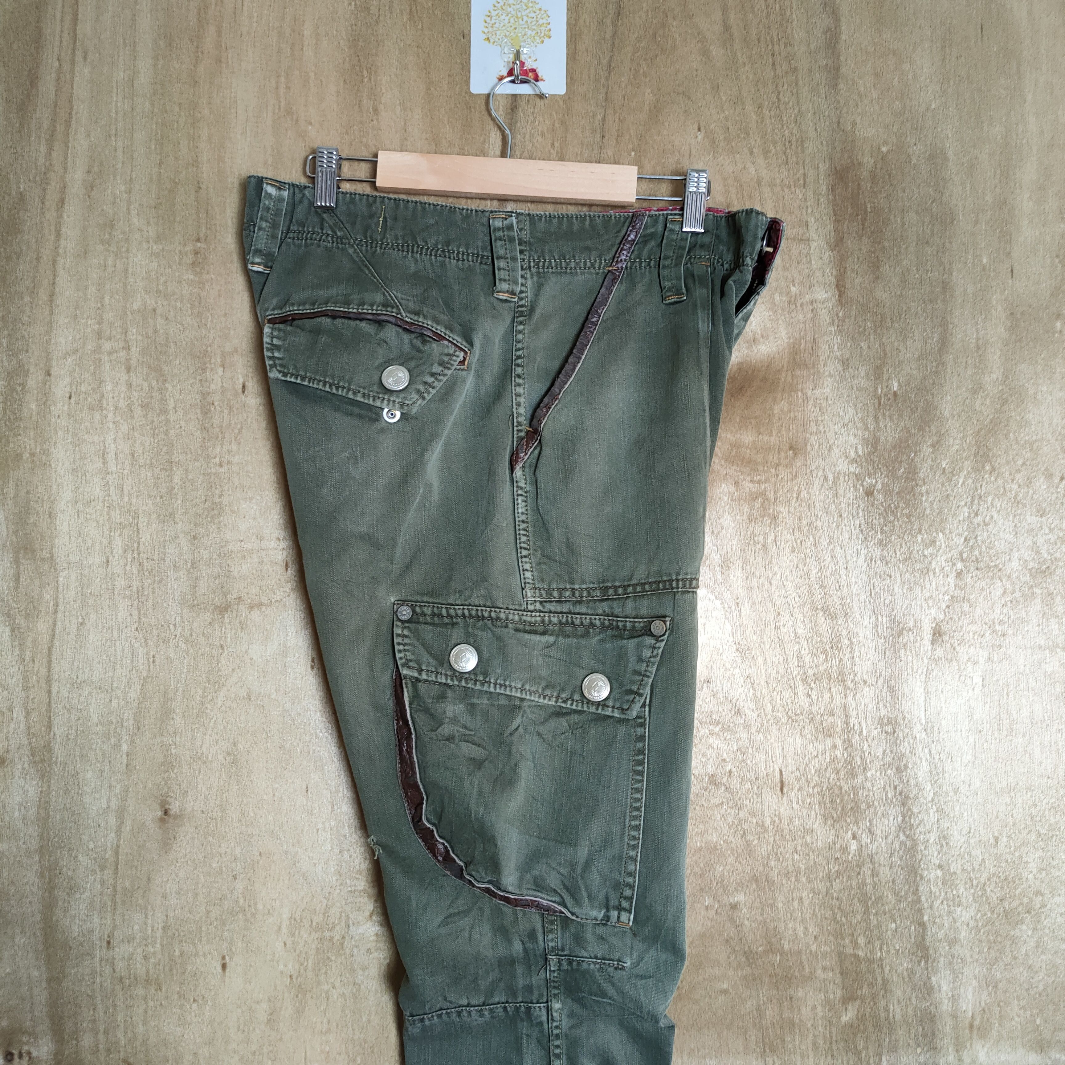 Japanese Brand JAPANESE BRAND VINTAGE FADED GREEN CARGO PANTS Size US 32 / EU 48 - 13 Thumbnail
