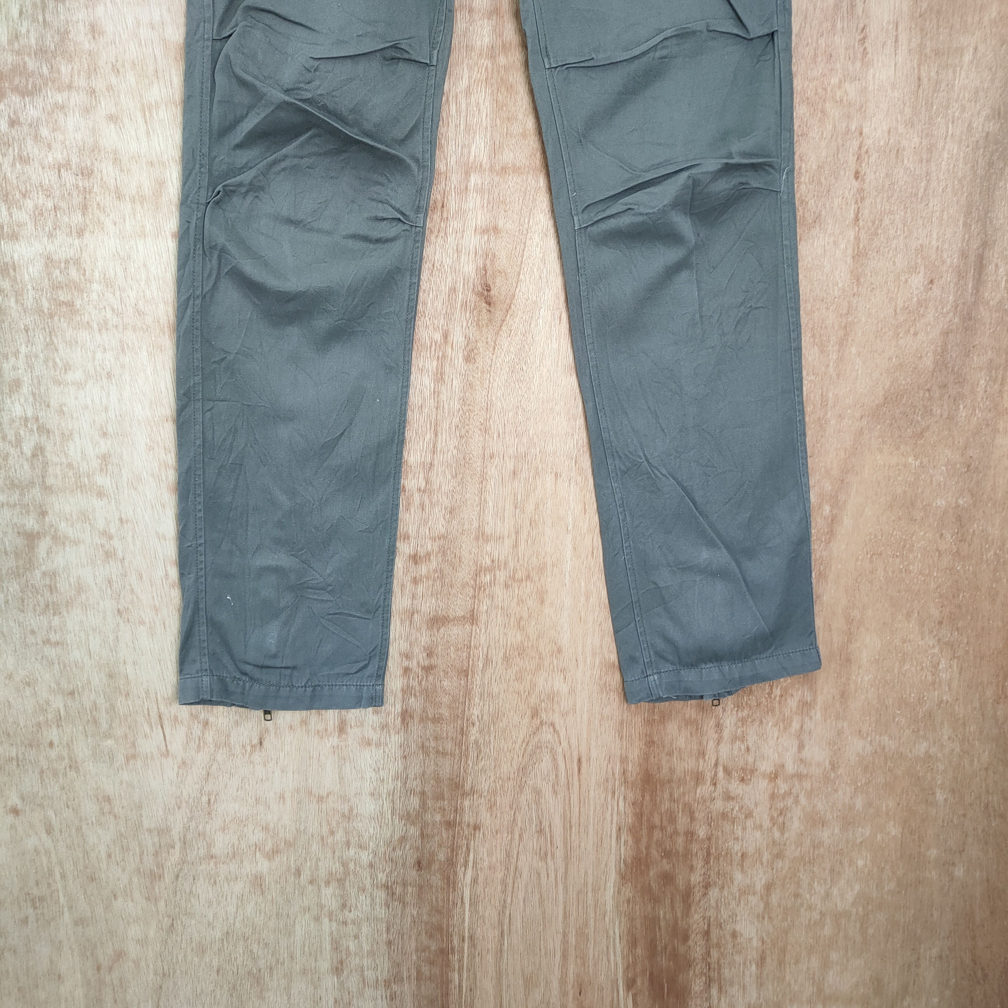 Imperious IMPROVES CARGO PANTS / ZIPPER LEG OPEN Size US 30 / EU 46 - 7 Thumbnail