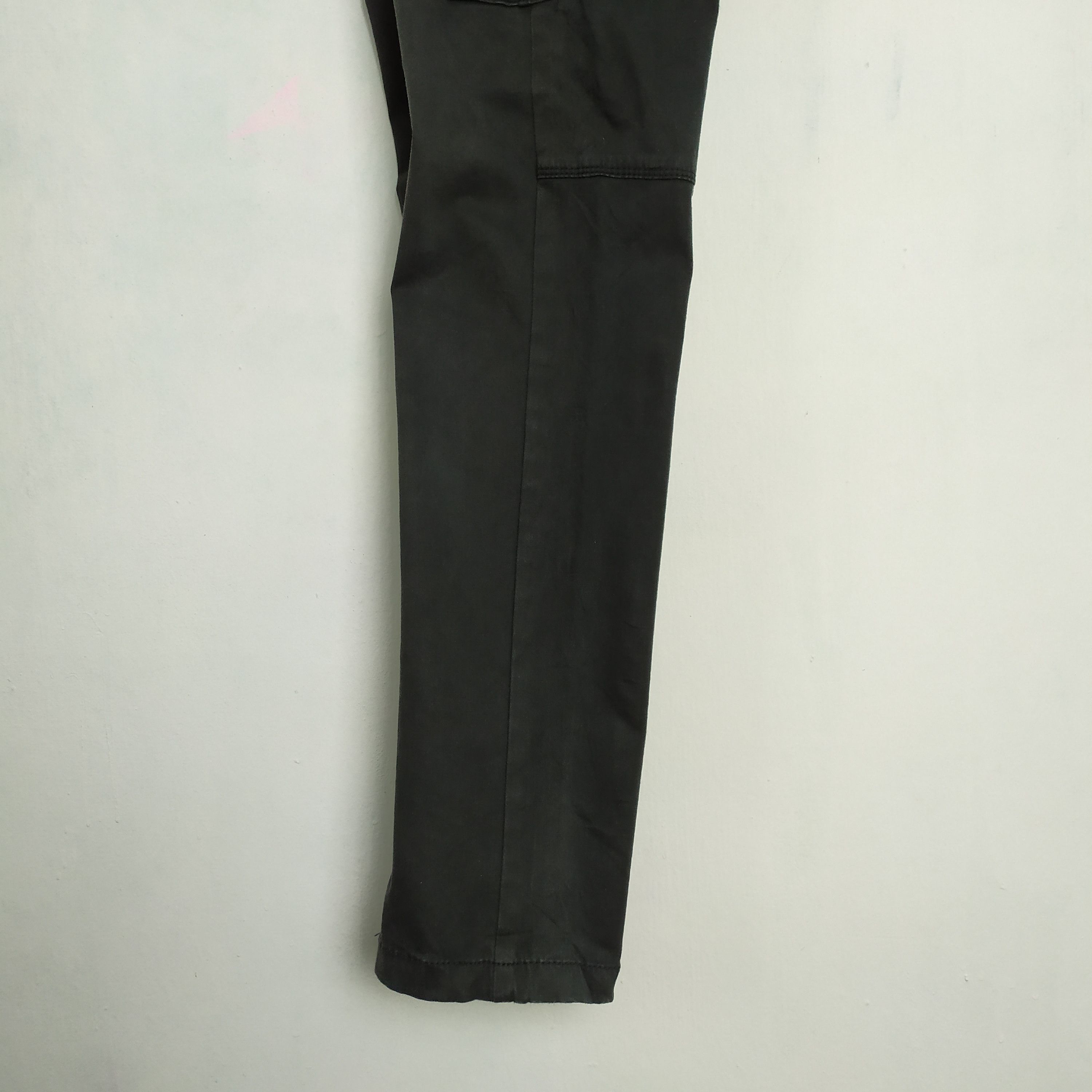 Japanese Brand × Vision Streetwear ELLE BLACK SKINNY CARGO PANTS Size US 29 - 14 Thumbnail