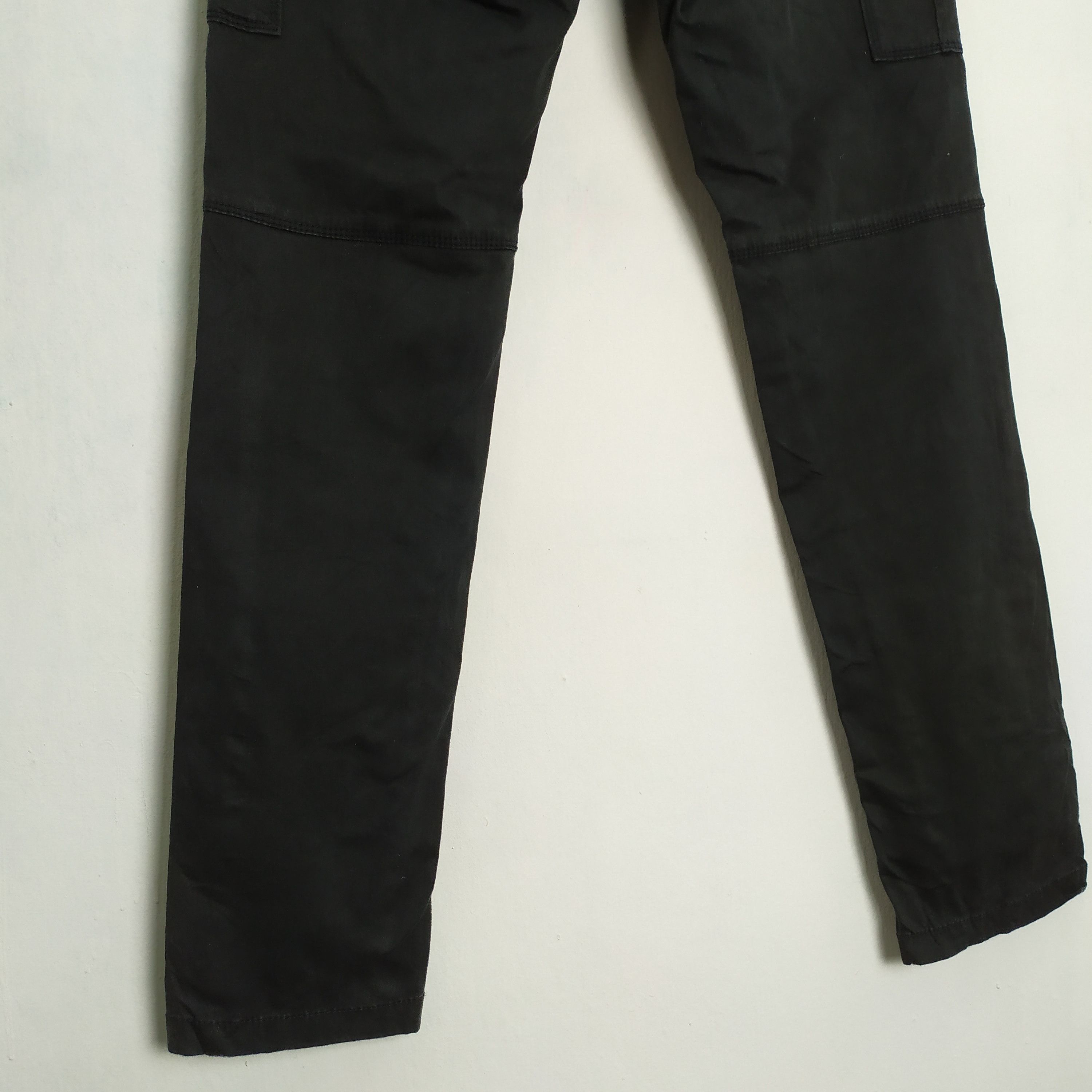 Japanese Brand × Vision Streetwear ELLE BLACK SKINNY CARGO PANTS Size US 29 - 11 Thumbnail