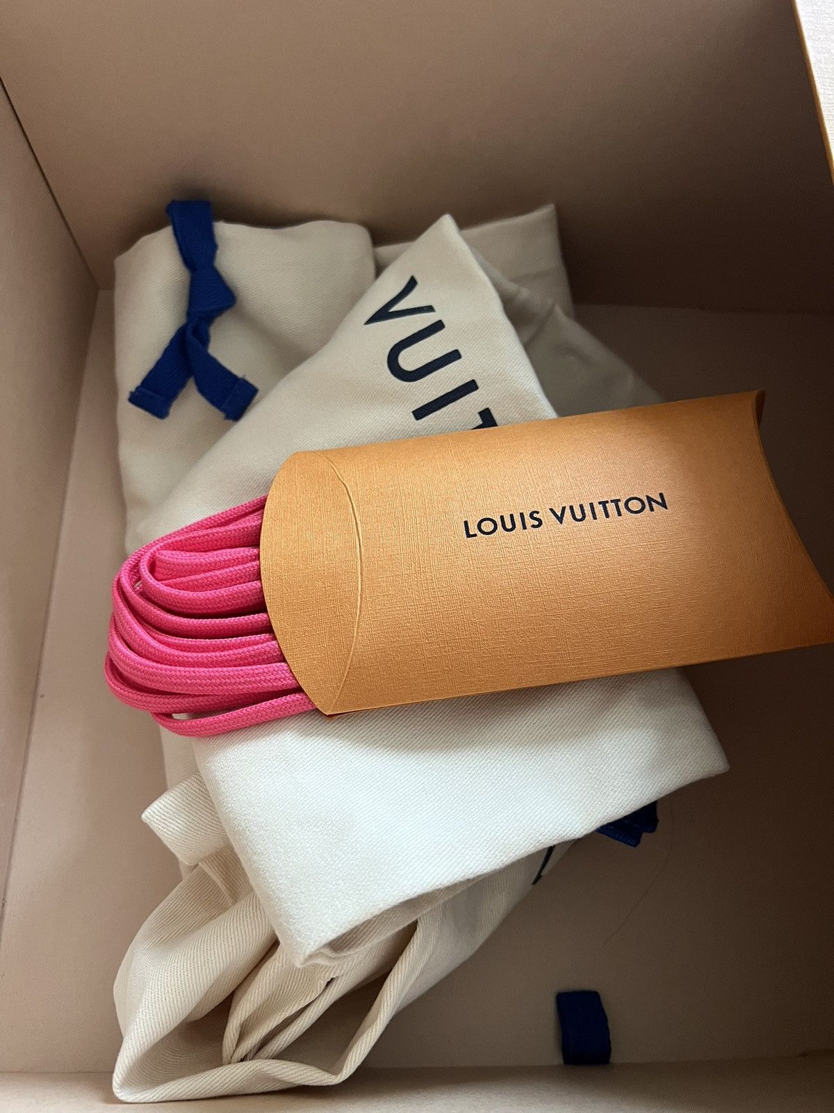 Louis Vuitton Louis Vuitton LV Virgil Abloh Tattoo Sneaker Size US 8 / EU 41 - 12 Thumbnail