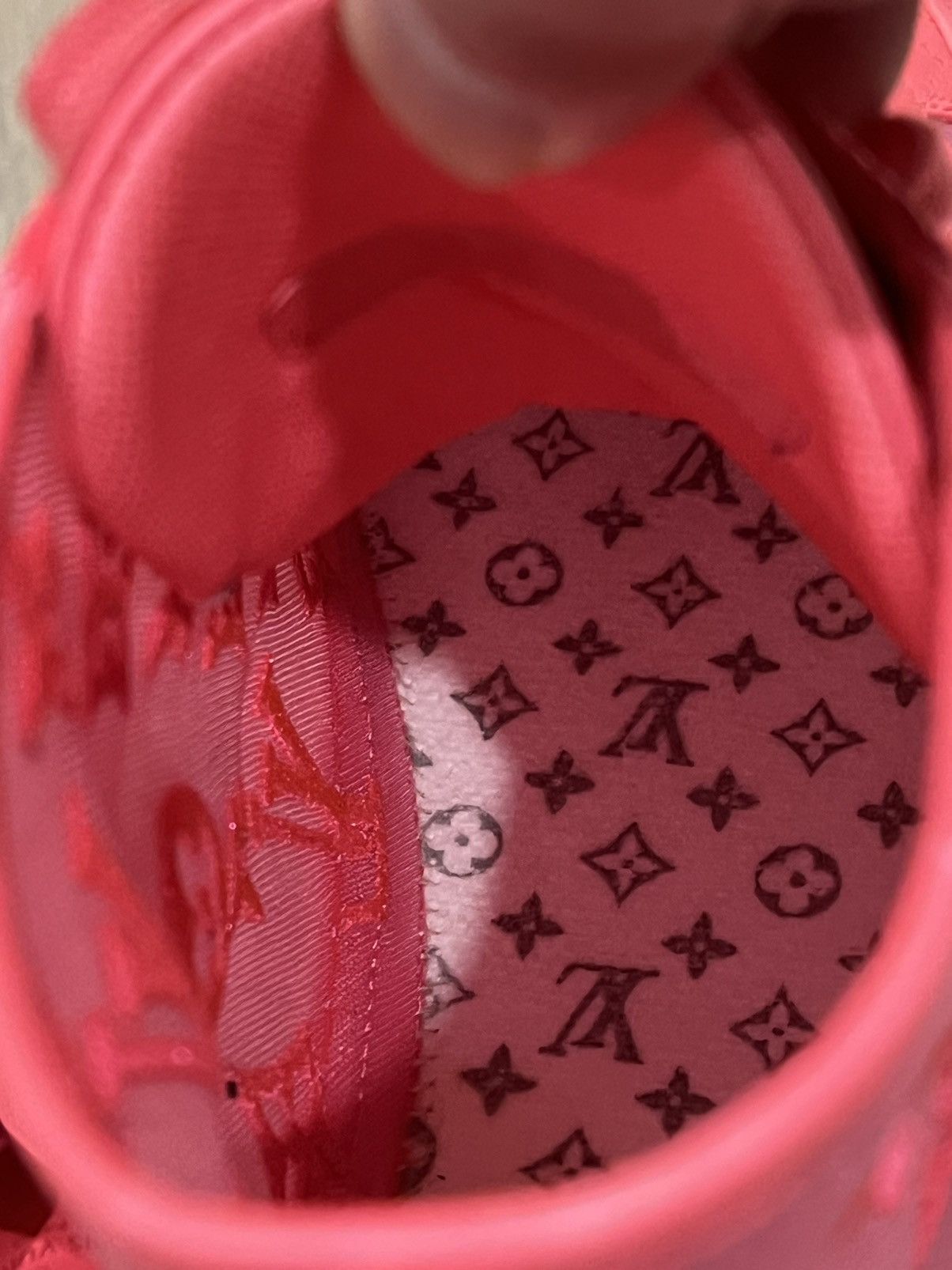 Louis Vuitton Louis Vuitton LV Virgil Abloh Tattoo Sneaker Size US 8 / EU 41 - 19 Thumbnail