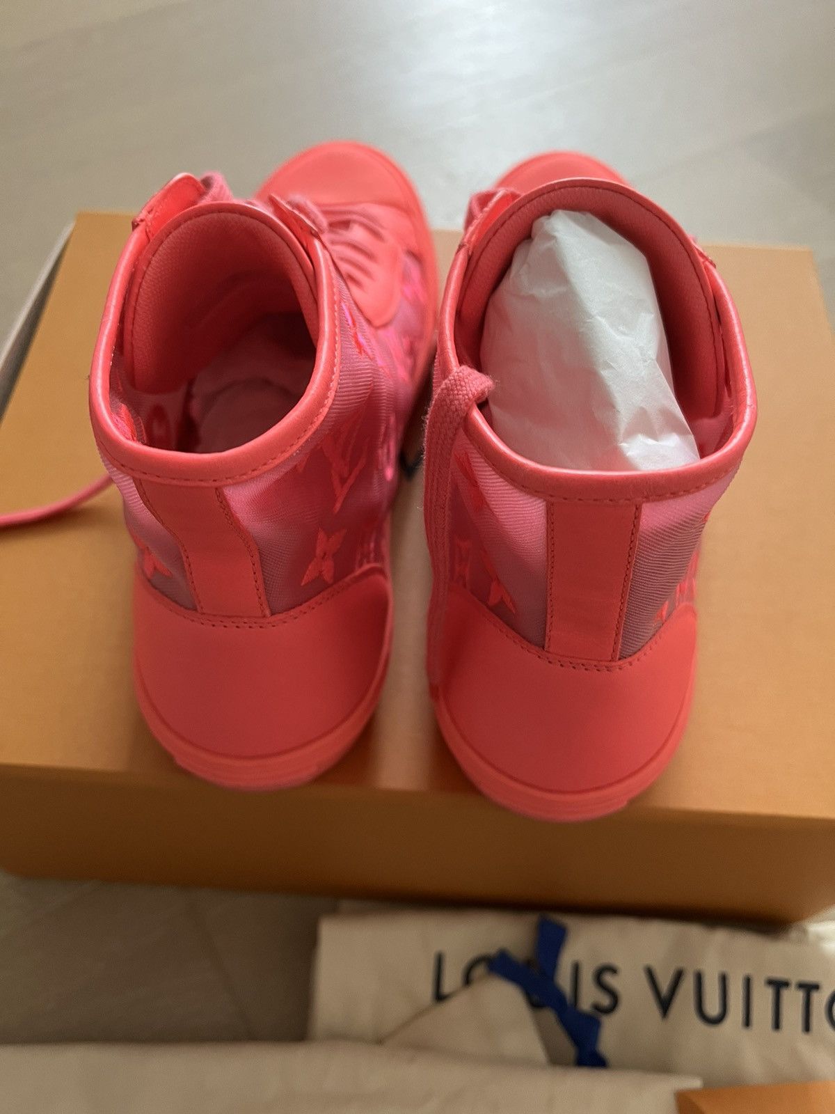 Louis Vuitton Louis Vuitton LV Virgil Abloh Tattoo Sneaker Size US 8 / EU 41 - 7 Thumbnail