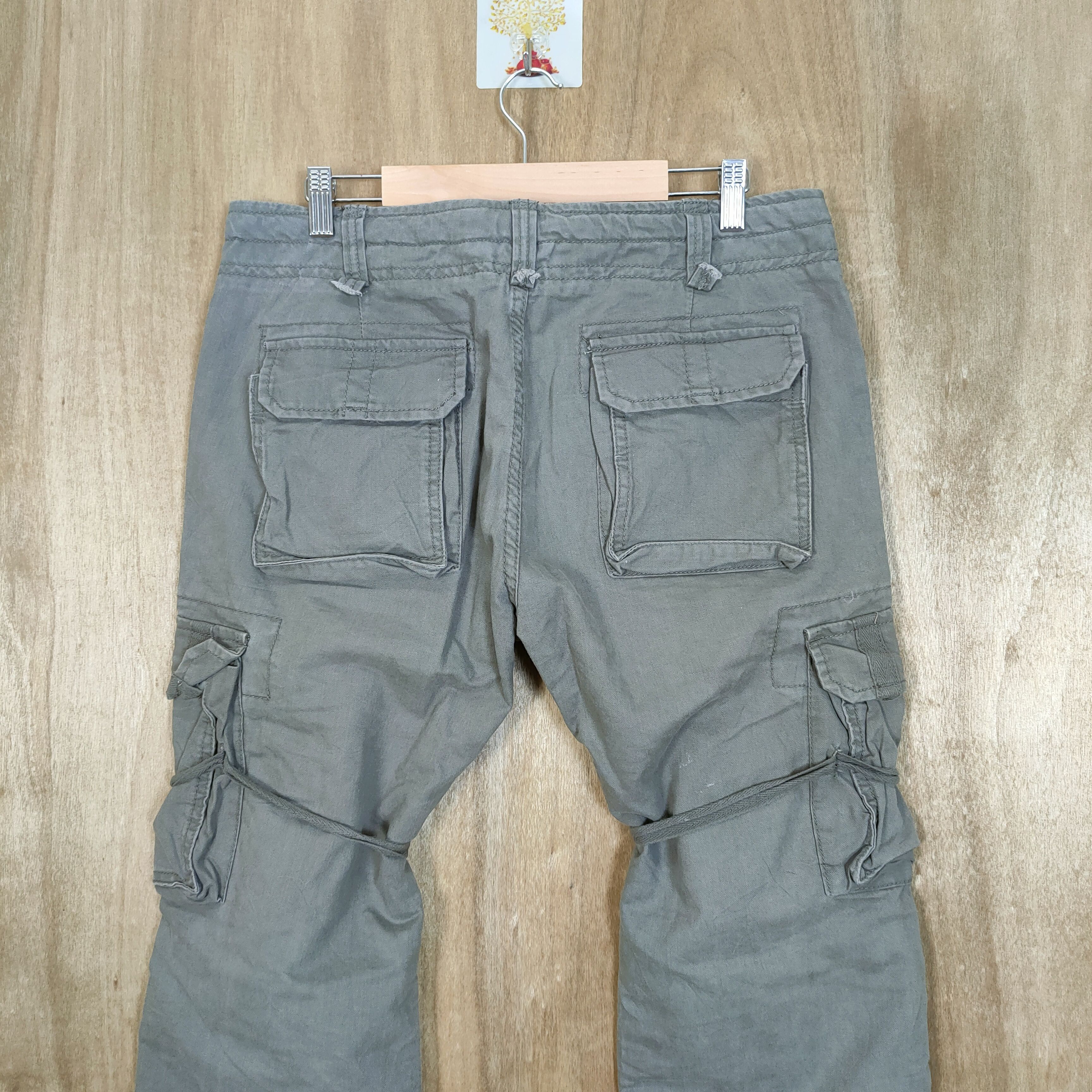 Japanese Brand VINTAGE GREY BONDAGE CARGO PANTS/ PARACHUTE PANTS Size US 32 / EU 48 - 8 Thumbnail